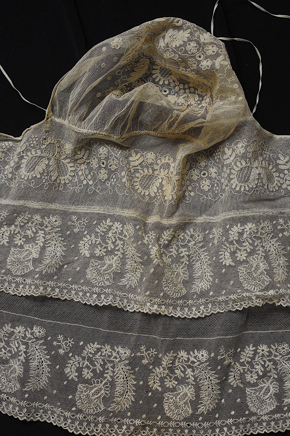 アンティークレース dentelle antique bebe用キャップ .FR a l'epoque