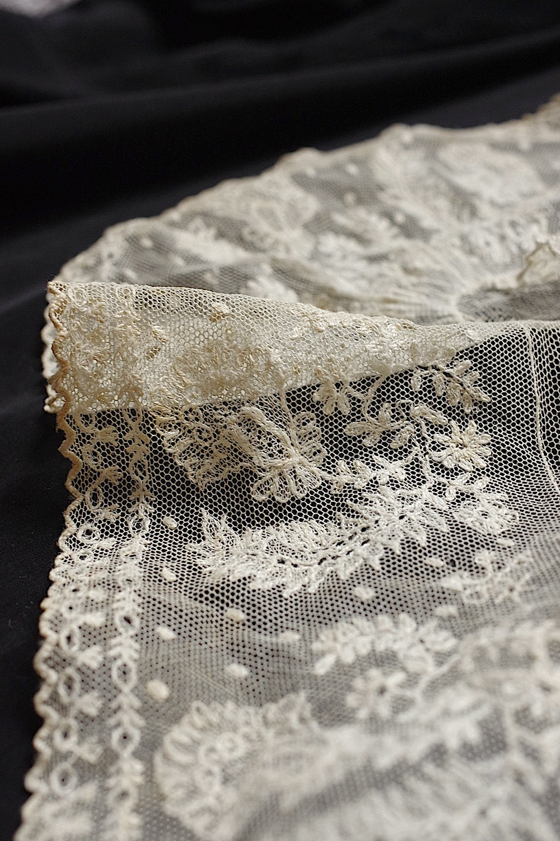 アンティークレース dentelle antique bebe用キャップ .FR a l'epoque