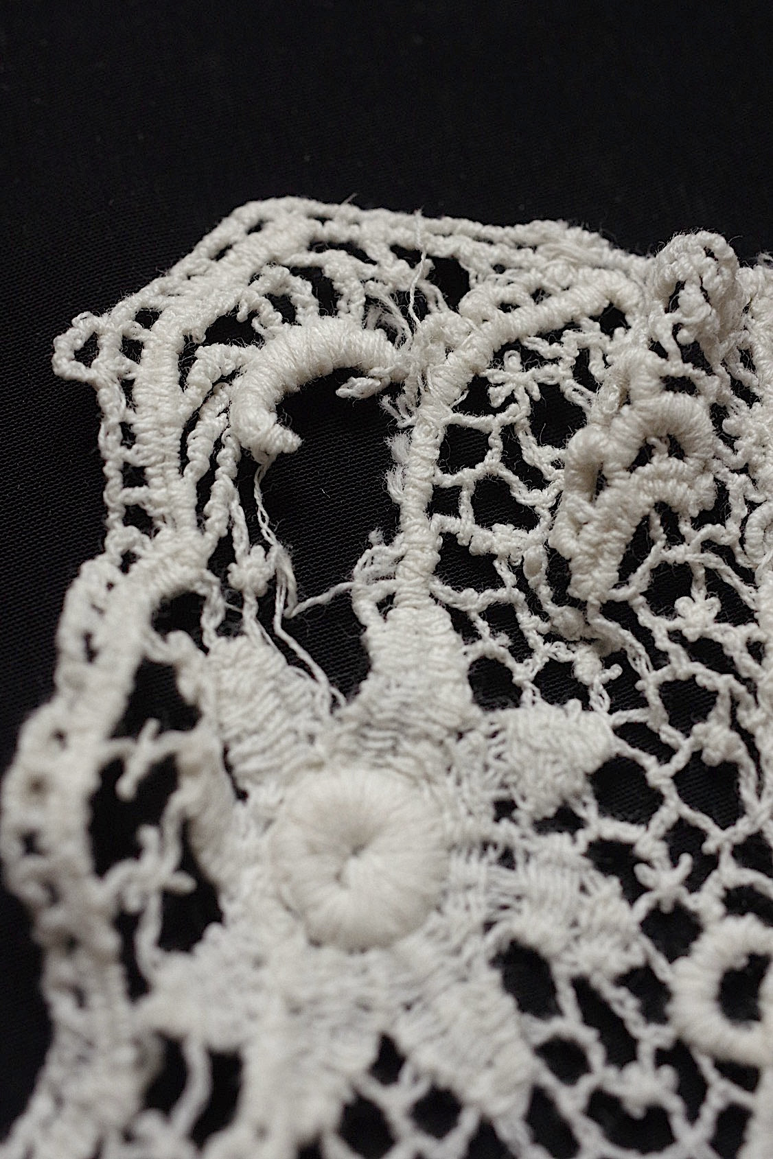 アンティークレース dentelle antique 襟2つ .FR a l'epoque