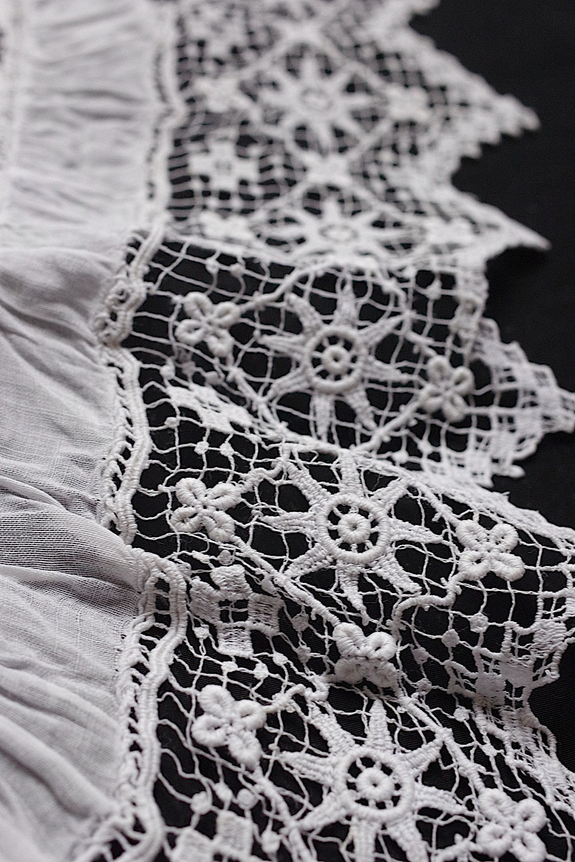 アンティークレース dentelle antique 小さめ襟 .FR a l'epoque