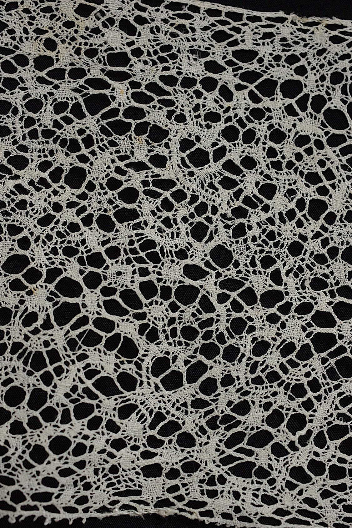 アンティークレース dentelle antique 357cm 55cm .FR a l'epoque