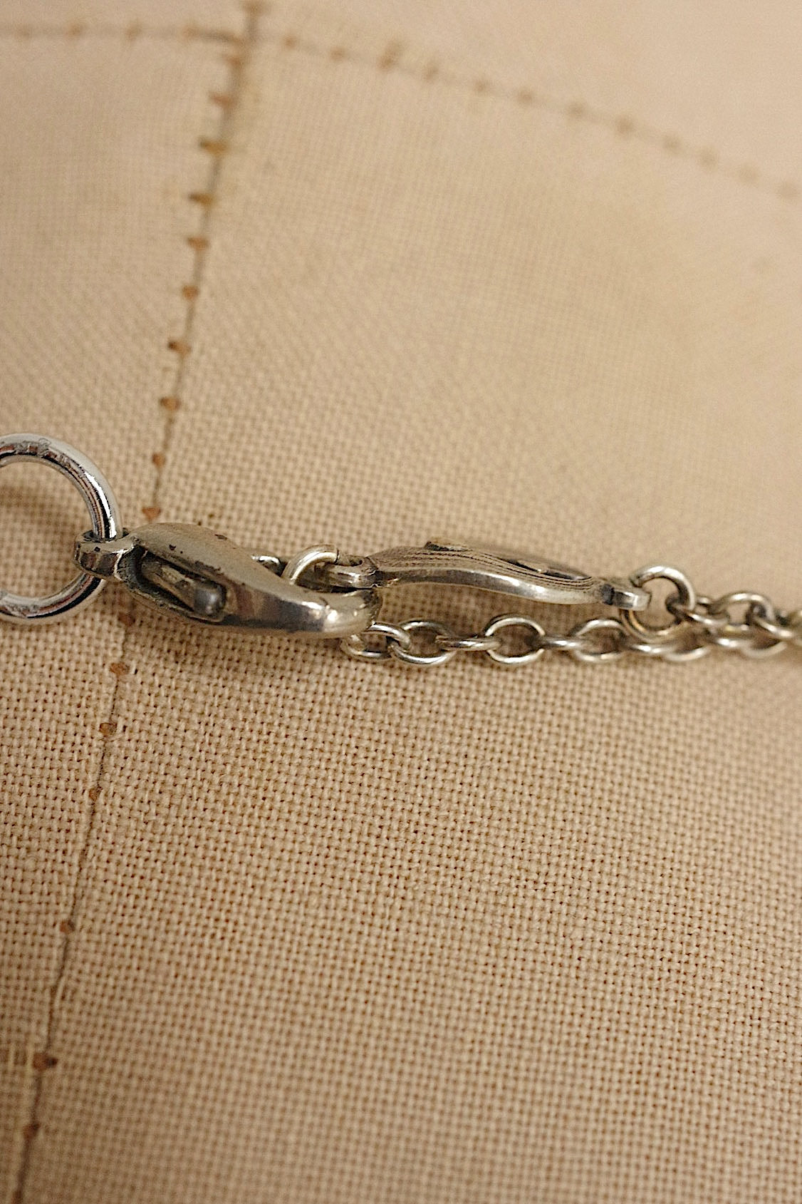 アンティークチェーンネックレス collier amtique 宿木 .FR a l'epoque