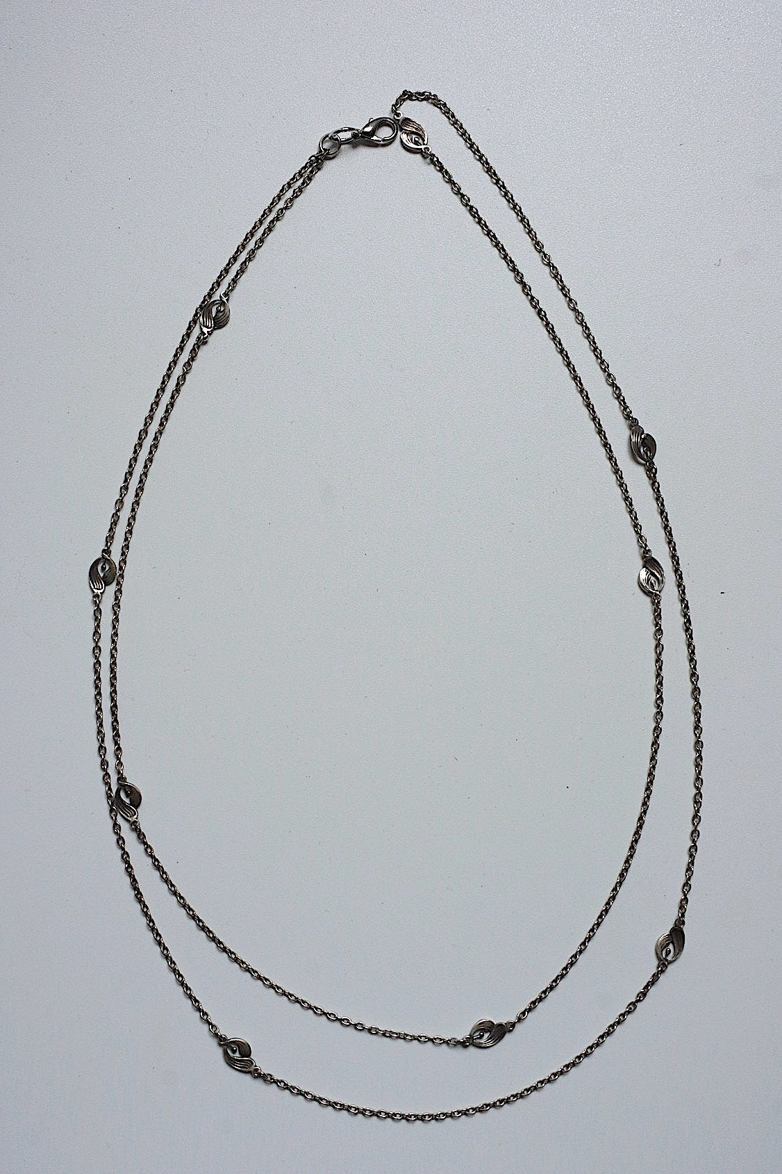 アンティークチェーンネックレス collier amtique 宿木 .FR a l'epoque