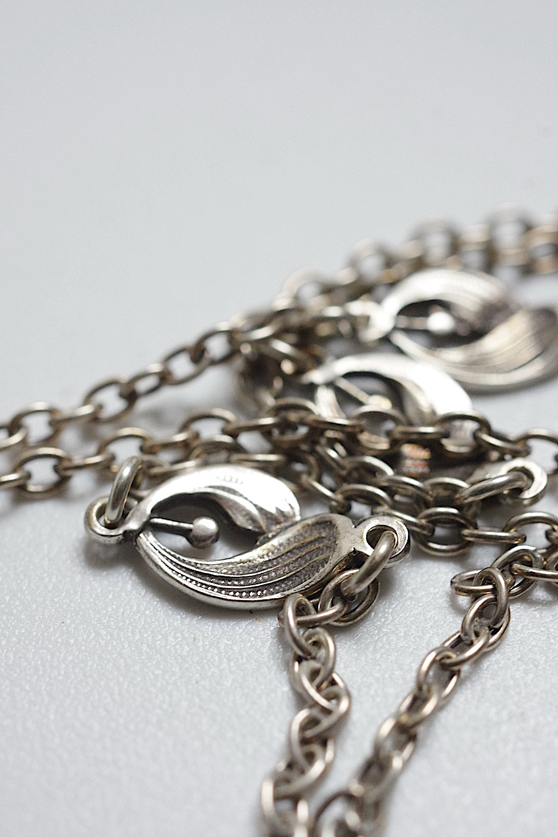 アンティークチェーンネックレス collier amtique 宿木 .FR a l'epoque