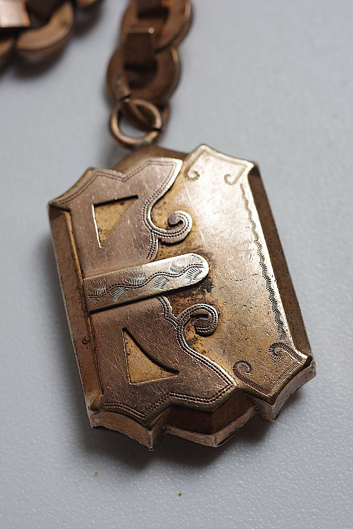 アンティークチェーン antique chain .FR a l'epoque