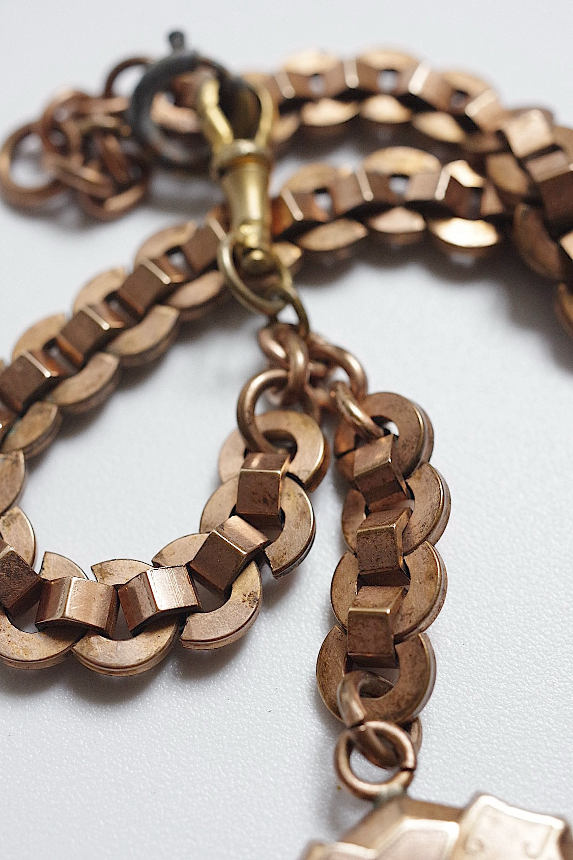 アンティークチェーン antique chain .FR a l'epoque