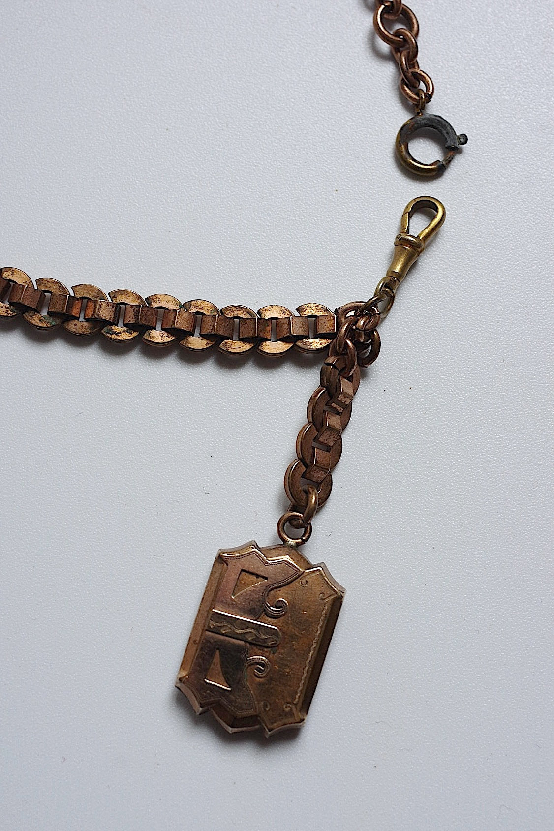 アンティークチェーン antique chain .FR a l'epoque