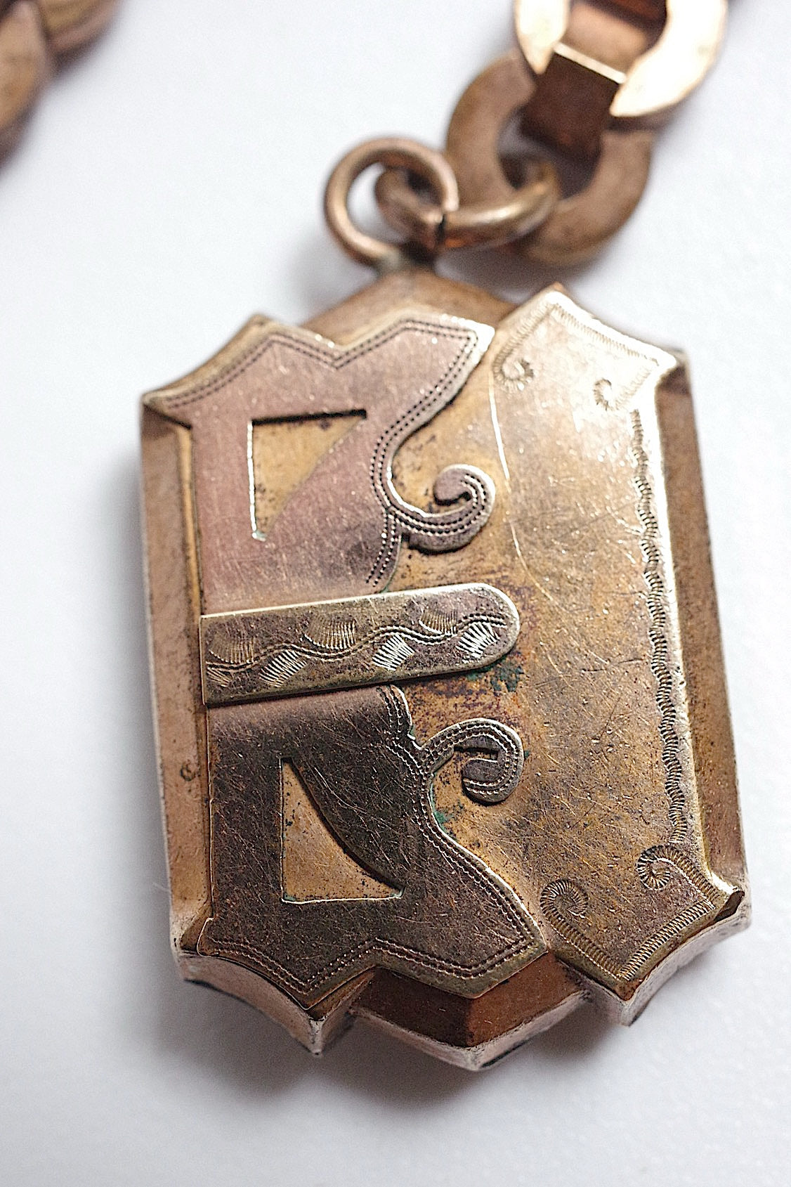 アンティークチェーン antique chain .FR a l'epoque