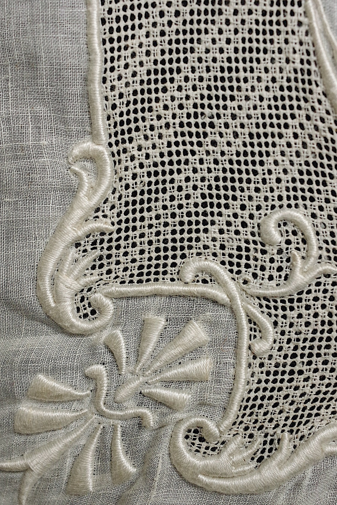 アンティークレース dentelle antique 刺繍ハギレ .FR a l'epoque