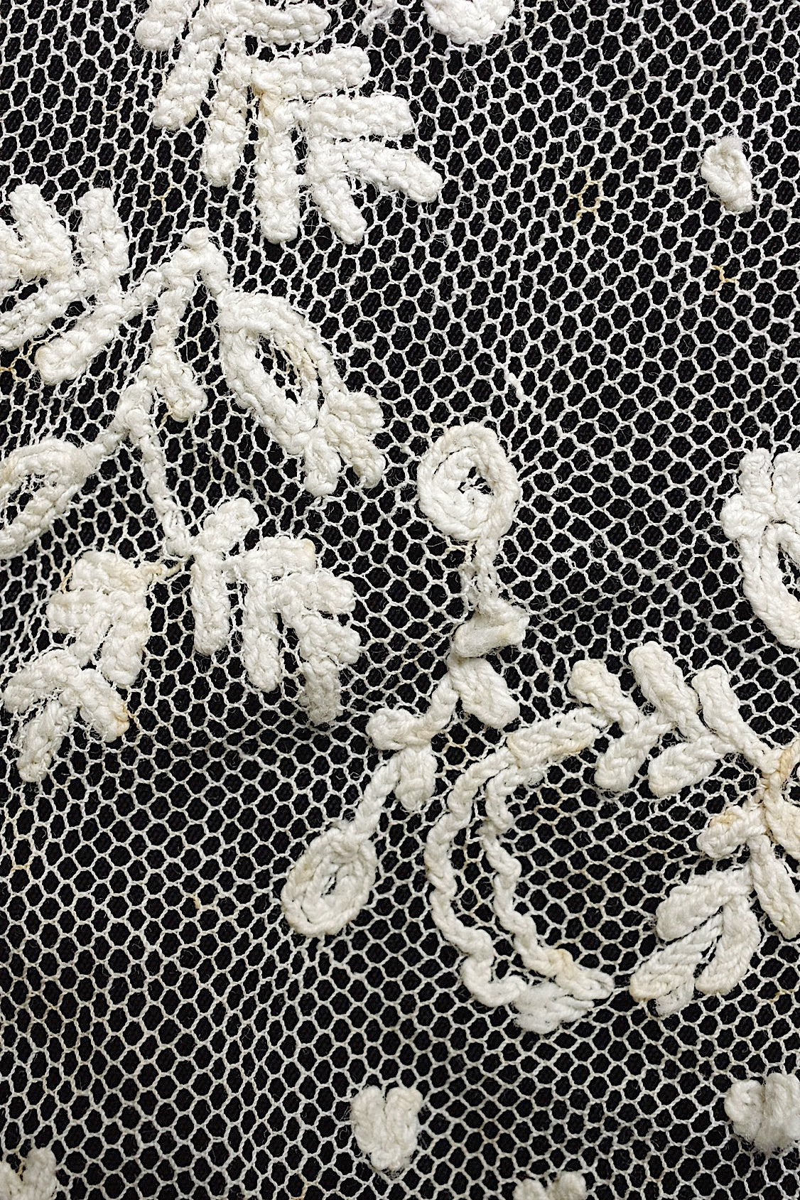 アンティークレース dentelle antique fichu .FR a l'epoque