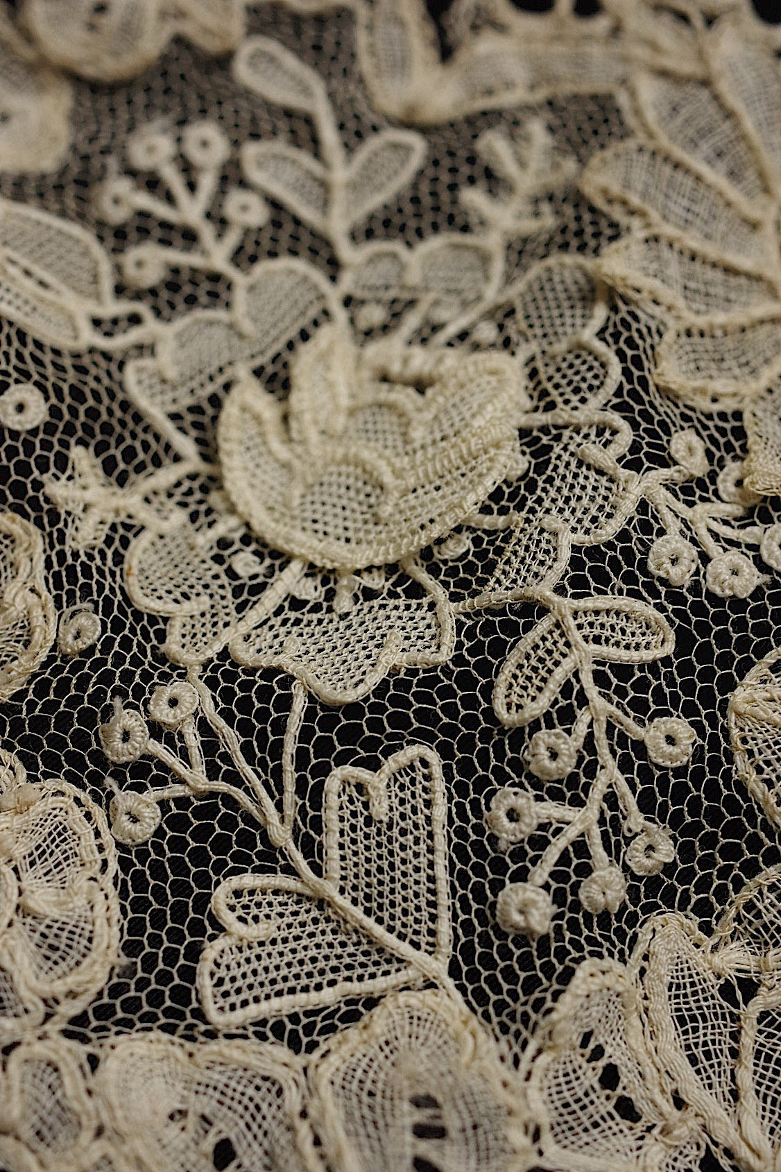 アンティークレース dentelle antique ホニトン ブリュクセルMIXモチーフ .FR a l'epoque