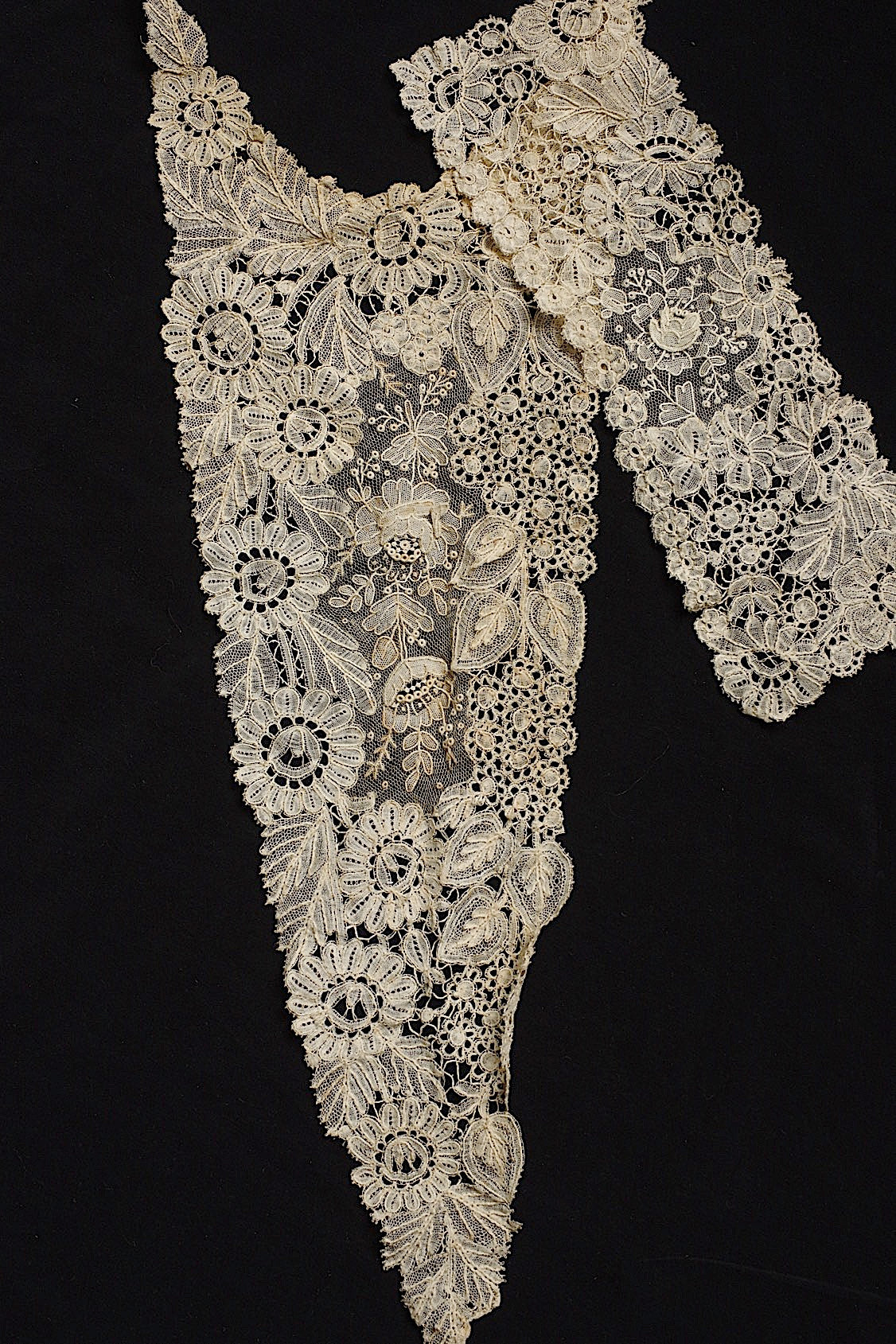 アンティークレース dentelle antique ホニトン ブリュクセルMIXモチーフ .FR a l'epoque