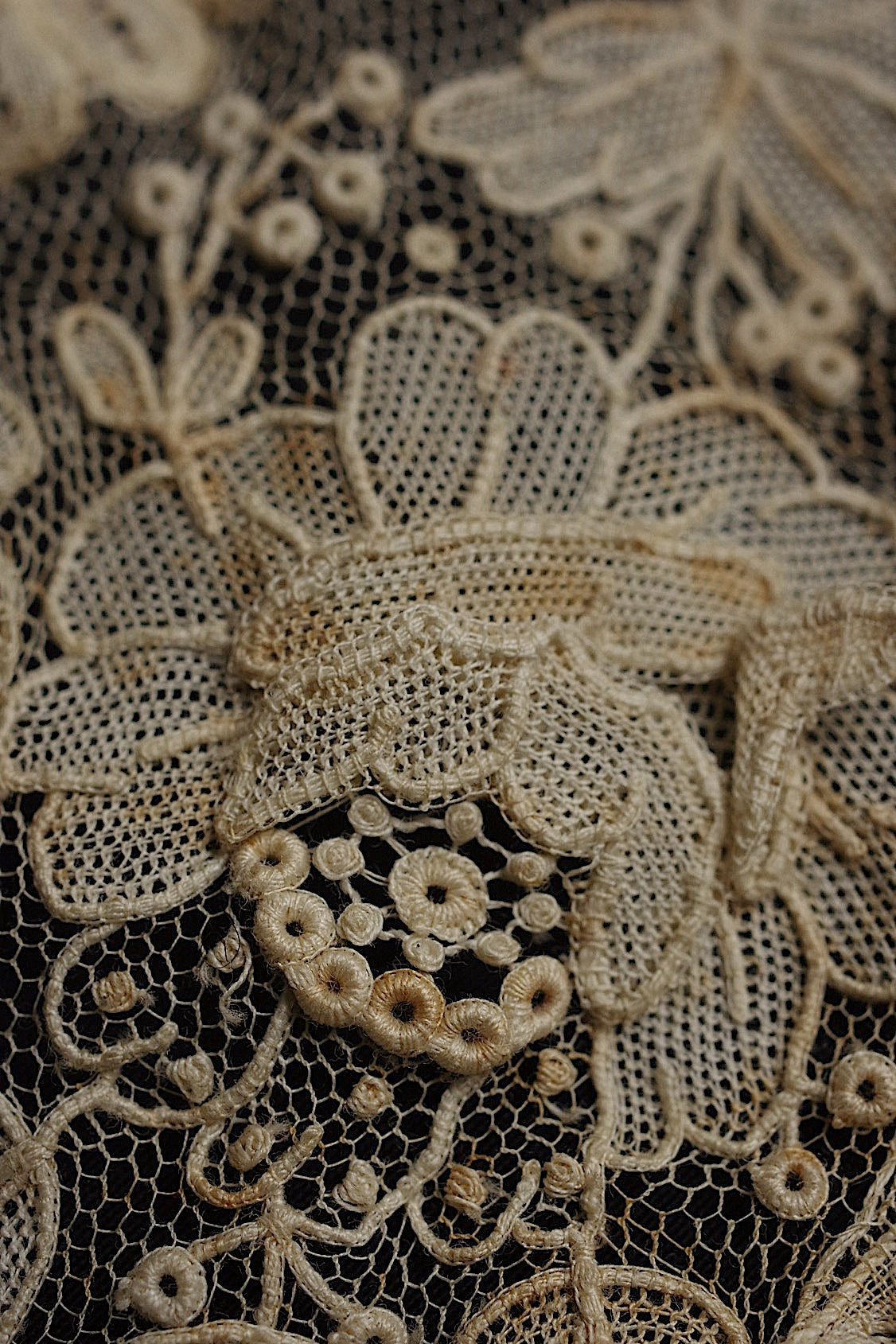 アンティークレース dentelle antique ホニトン ブリュクセルMIXモチーフ .FR a l'epoque