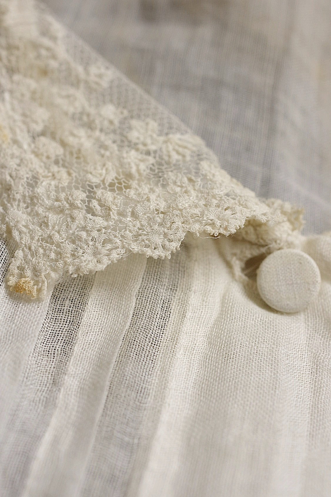 アンティークレース dentelle antique plastron 刺繍 .FR a l'epoque