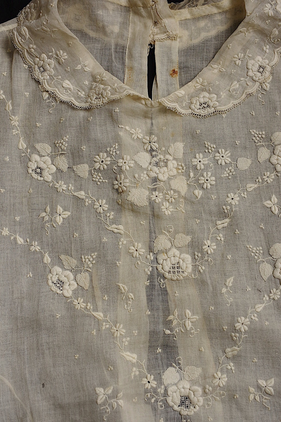 アンティークレース dentelle antique plastron 刺繍 .FR a l'epoque