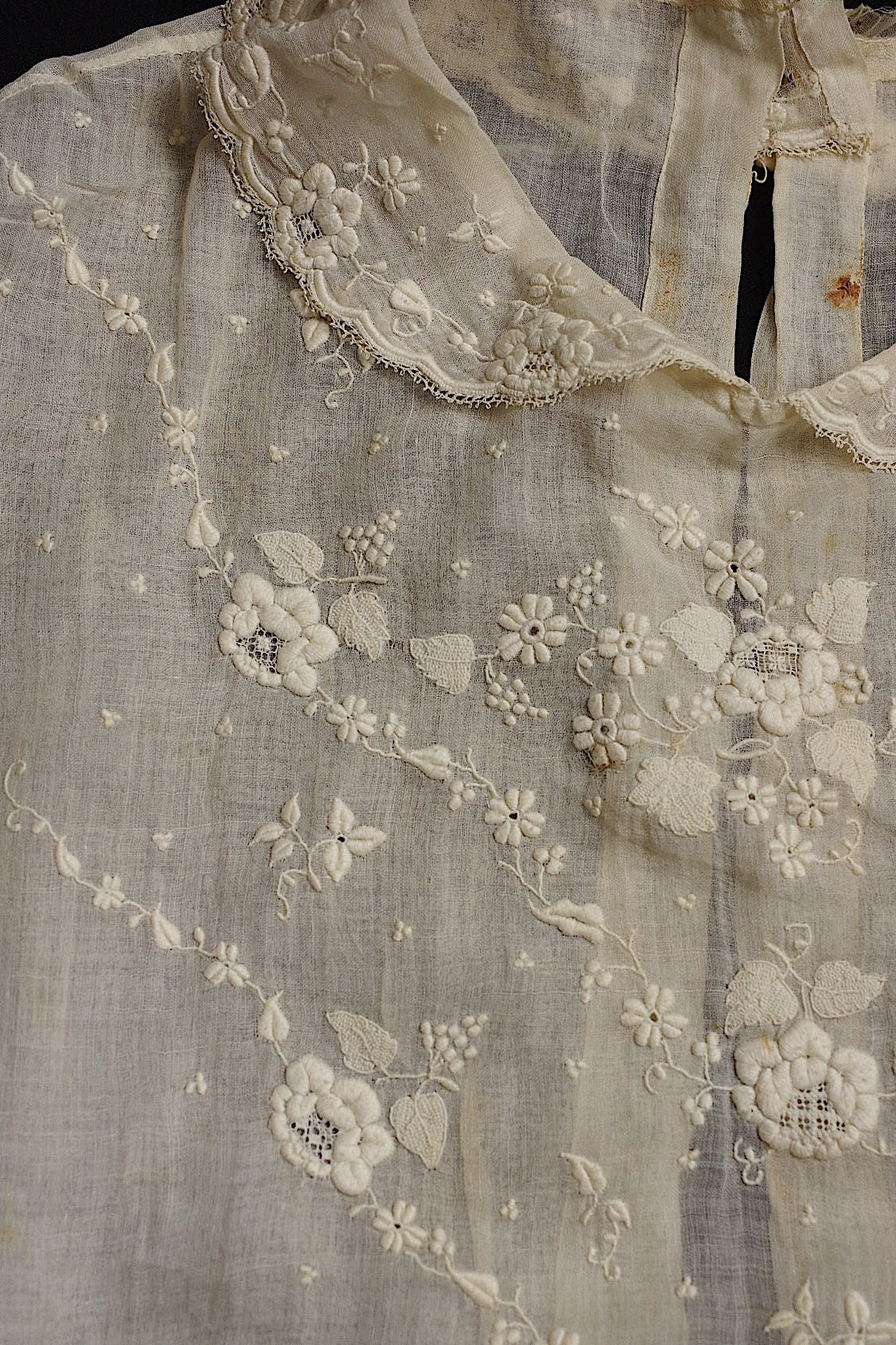 アンティークレース dentelle antique plastron 刺繍 .FR a l'epoque