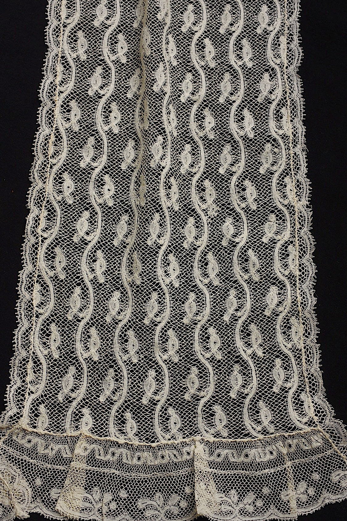 アンティークレース dentelle antique レースハギレlot .FR a l'epoque