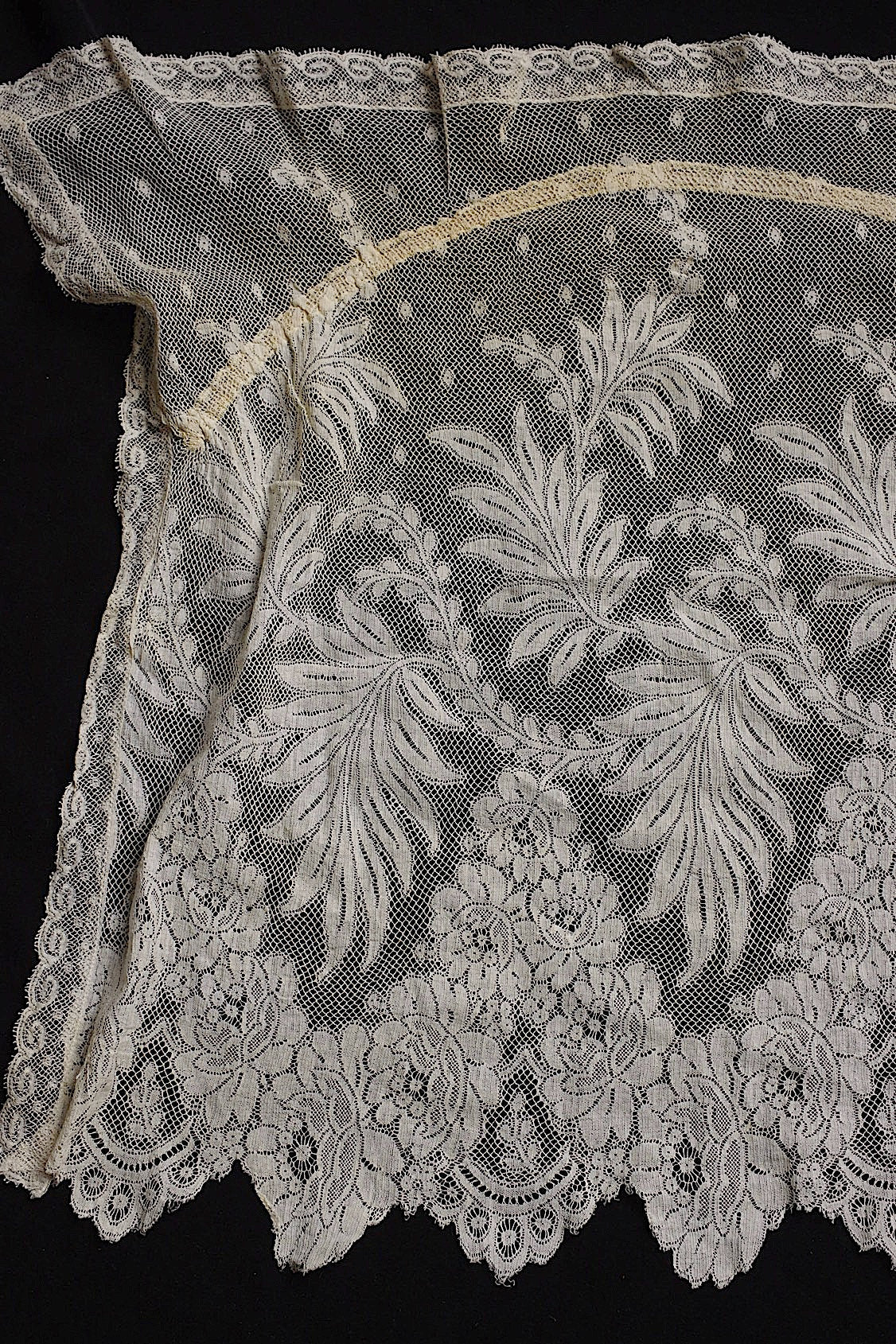 アンティークレース dentelle antique レースハギレlot .FR a l'epoque