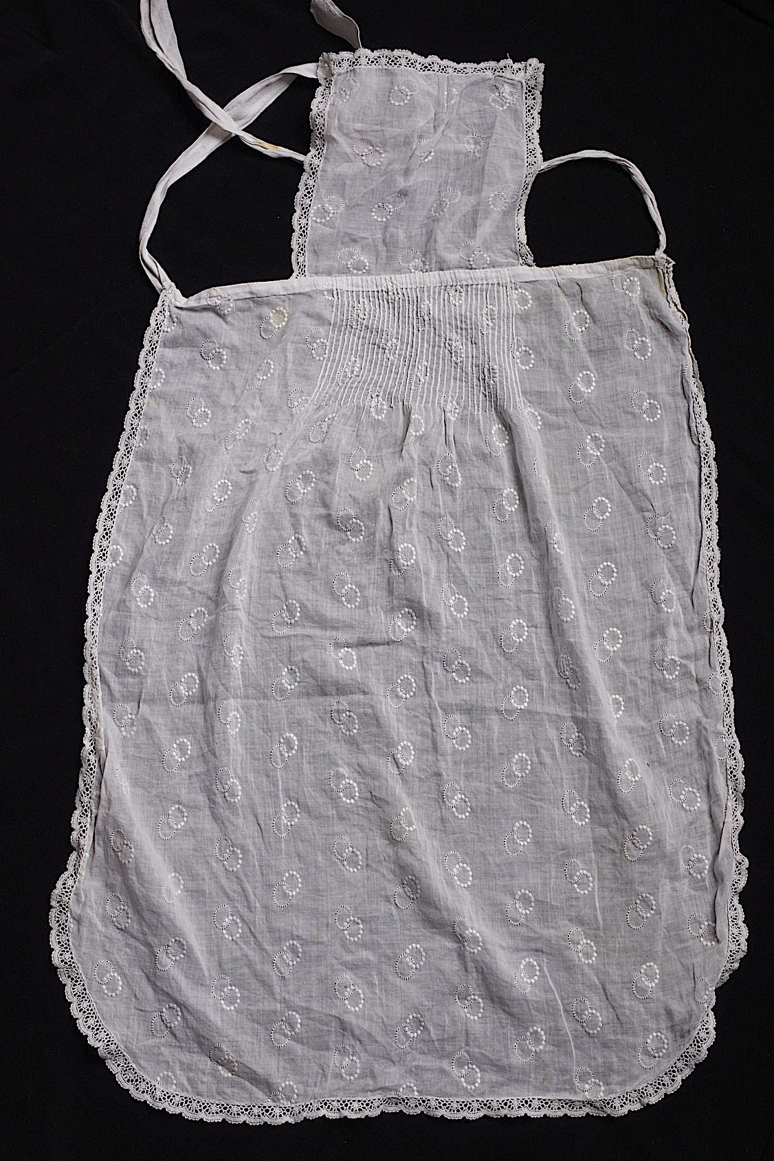 アンティークレース dentelle antique エプロン2つ .FR a l'epoque