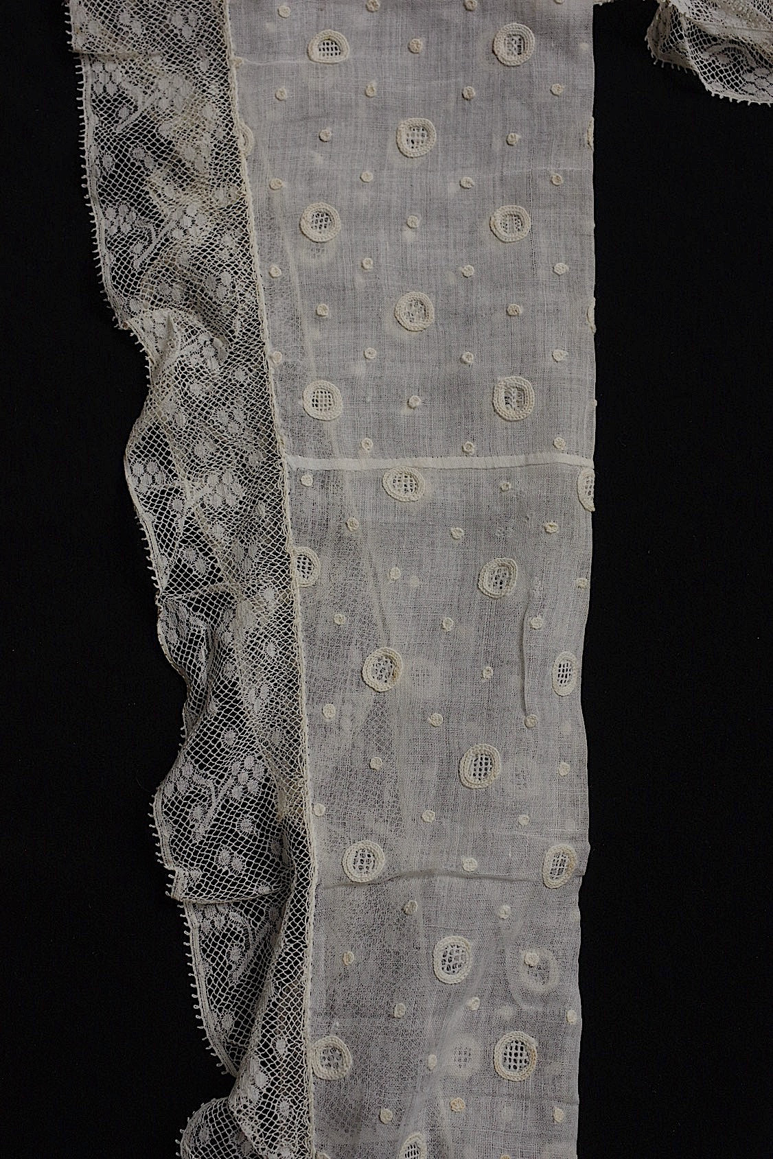 アンティークレース dentelle antique 刺繍ショール .FR a l'epoque