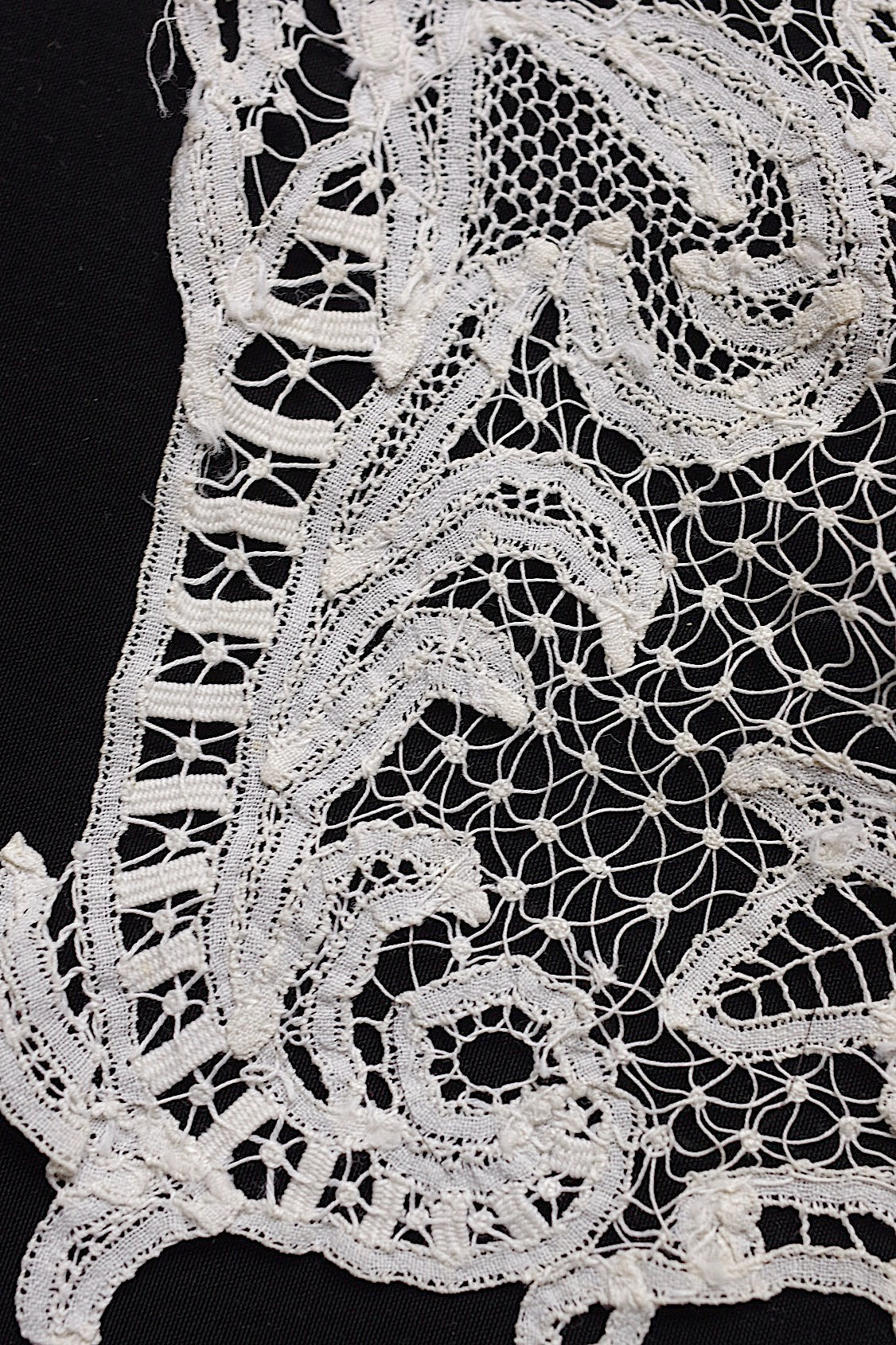 アンティークレース dentelle antique 4種 lots1 .FR a l'epoque