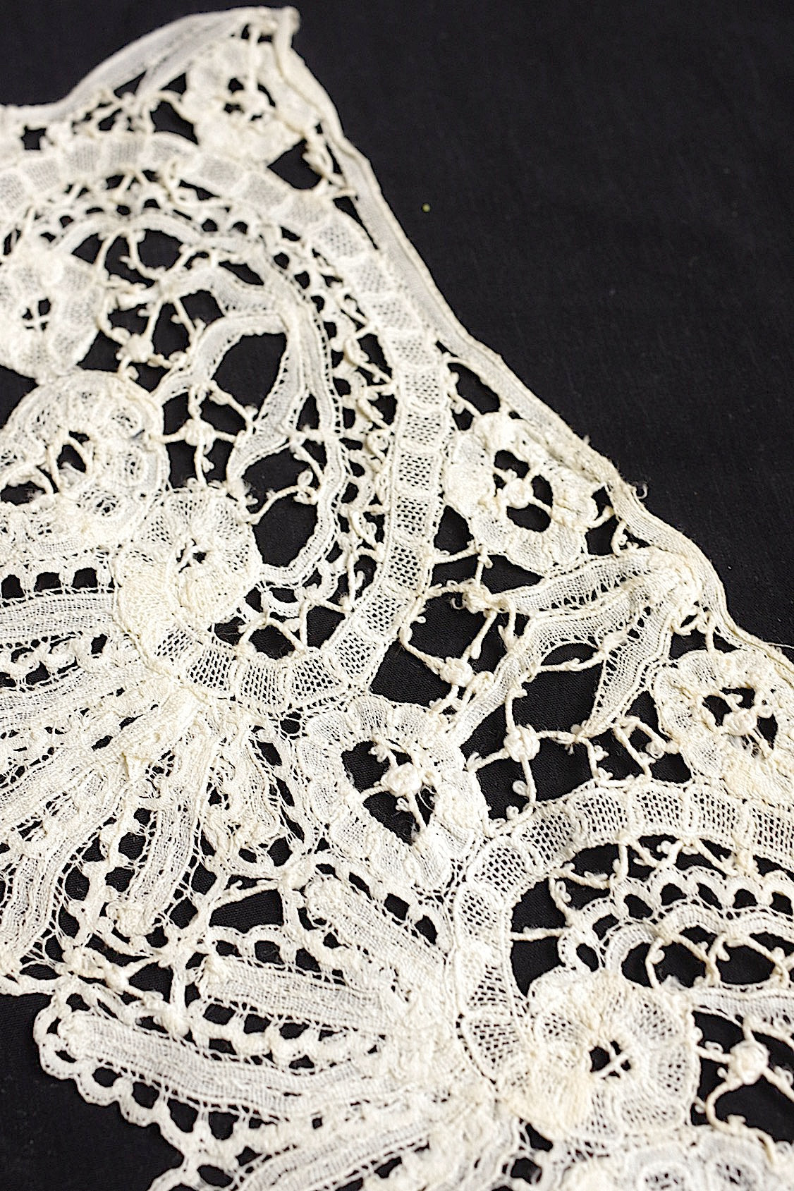 アンティークレース dentelle antique 4種 lots1 .FR a l'epoque