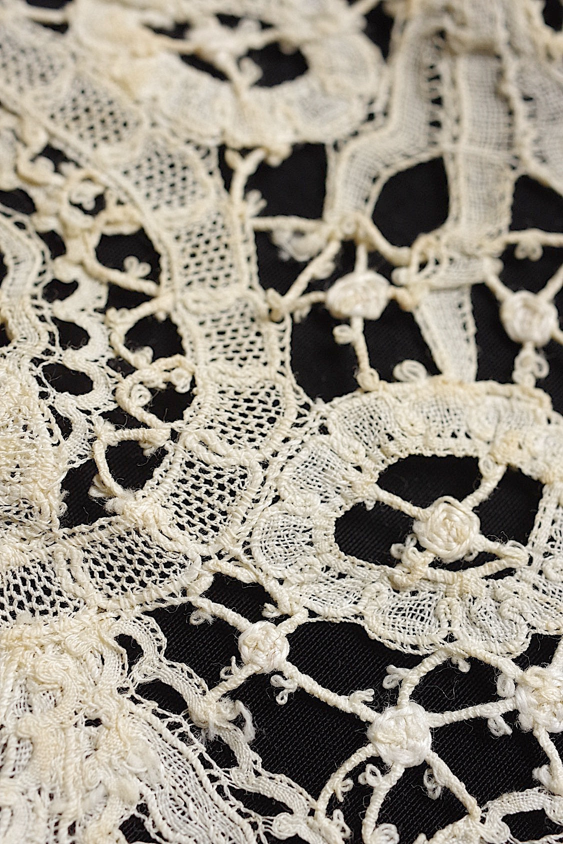 アンティークレース dentelle antique 4種 lots1 .FR a l'epoque