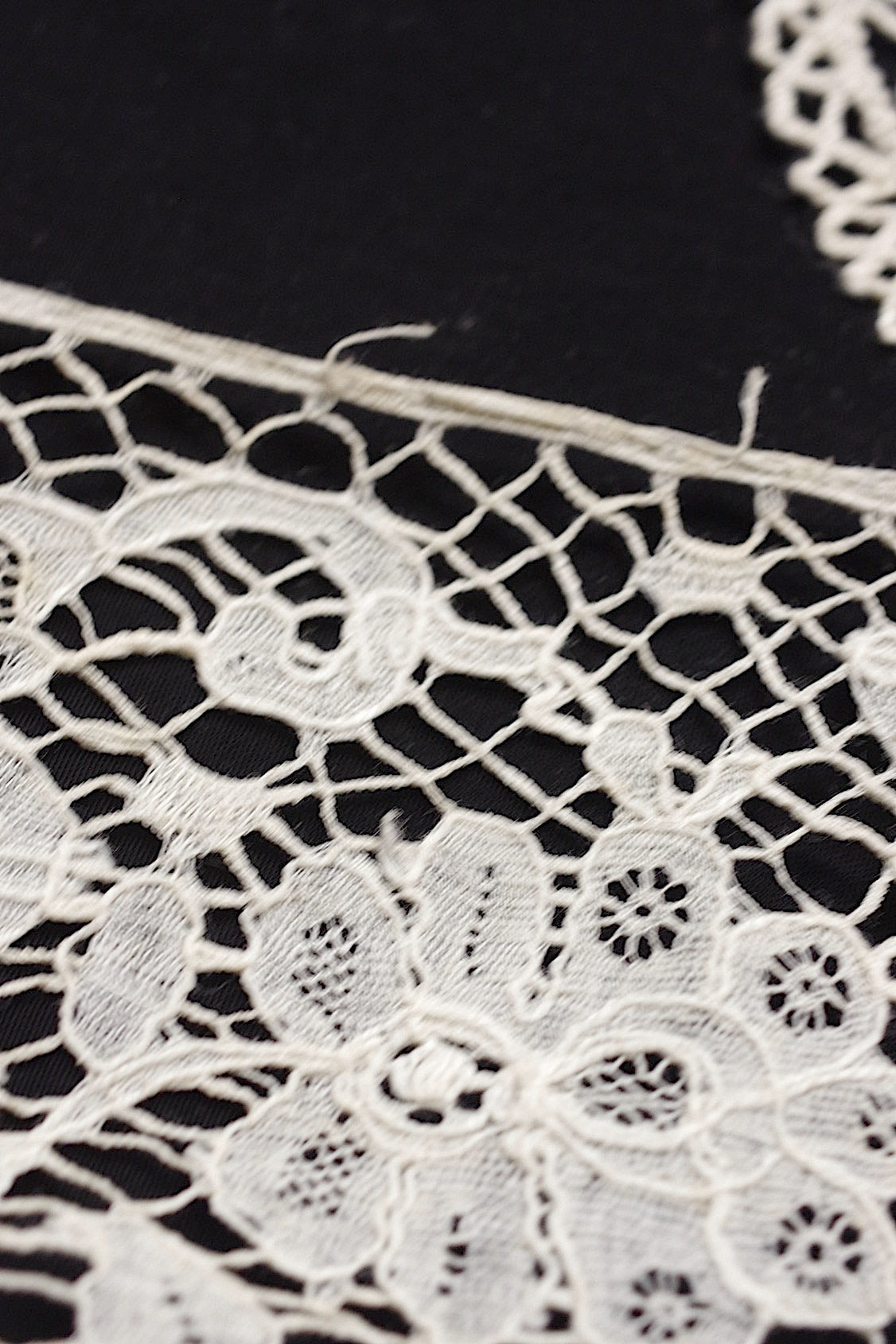 アンティークレース dentelle antique 3種 lots2 .FR a l'epoque