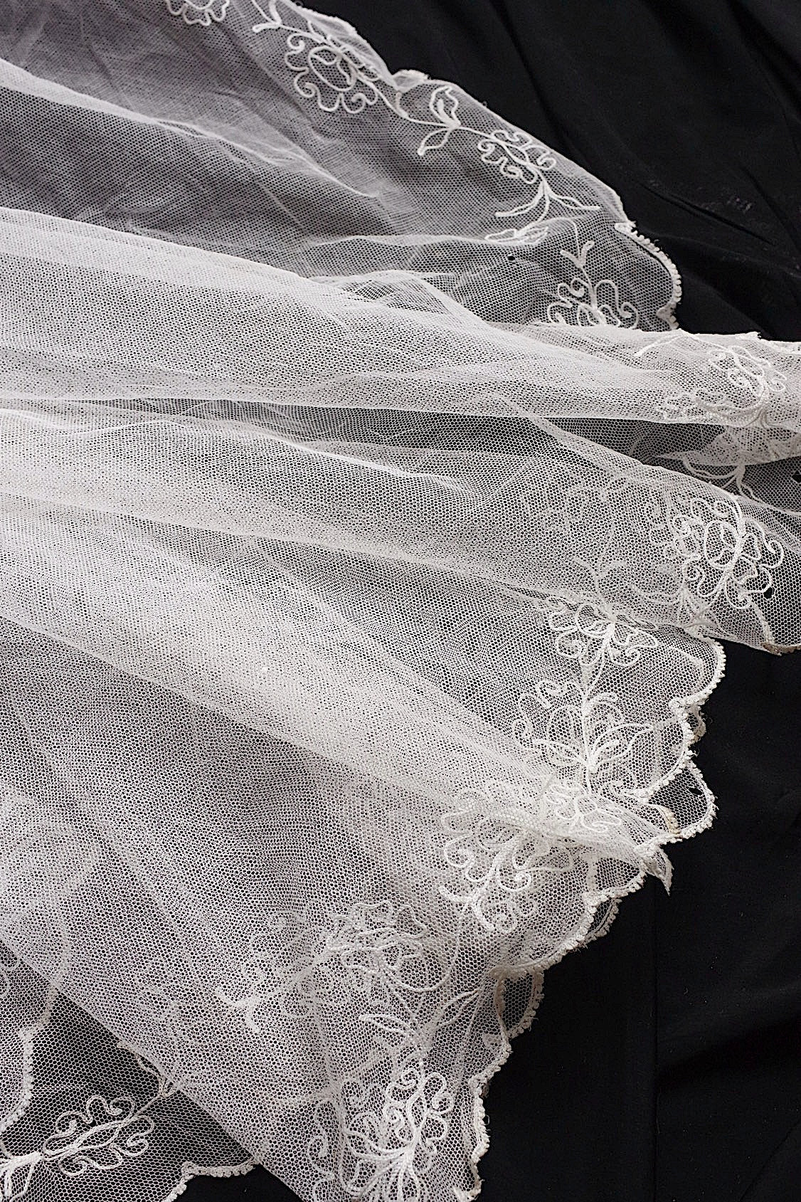 アンティークレース dentelle antique ベール .FR a l'epoque