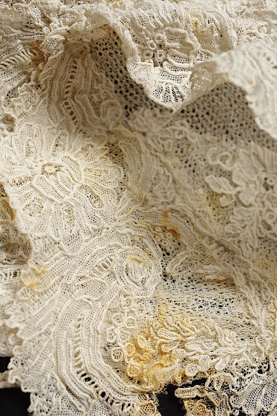 アンティークレース dentelle antique ブリュクセルレース ハギレ .FR a l'epoque