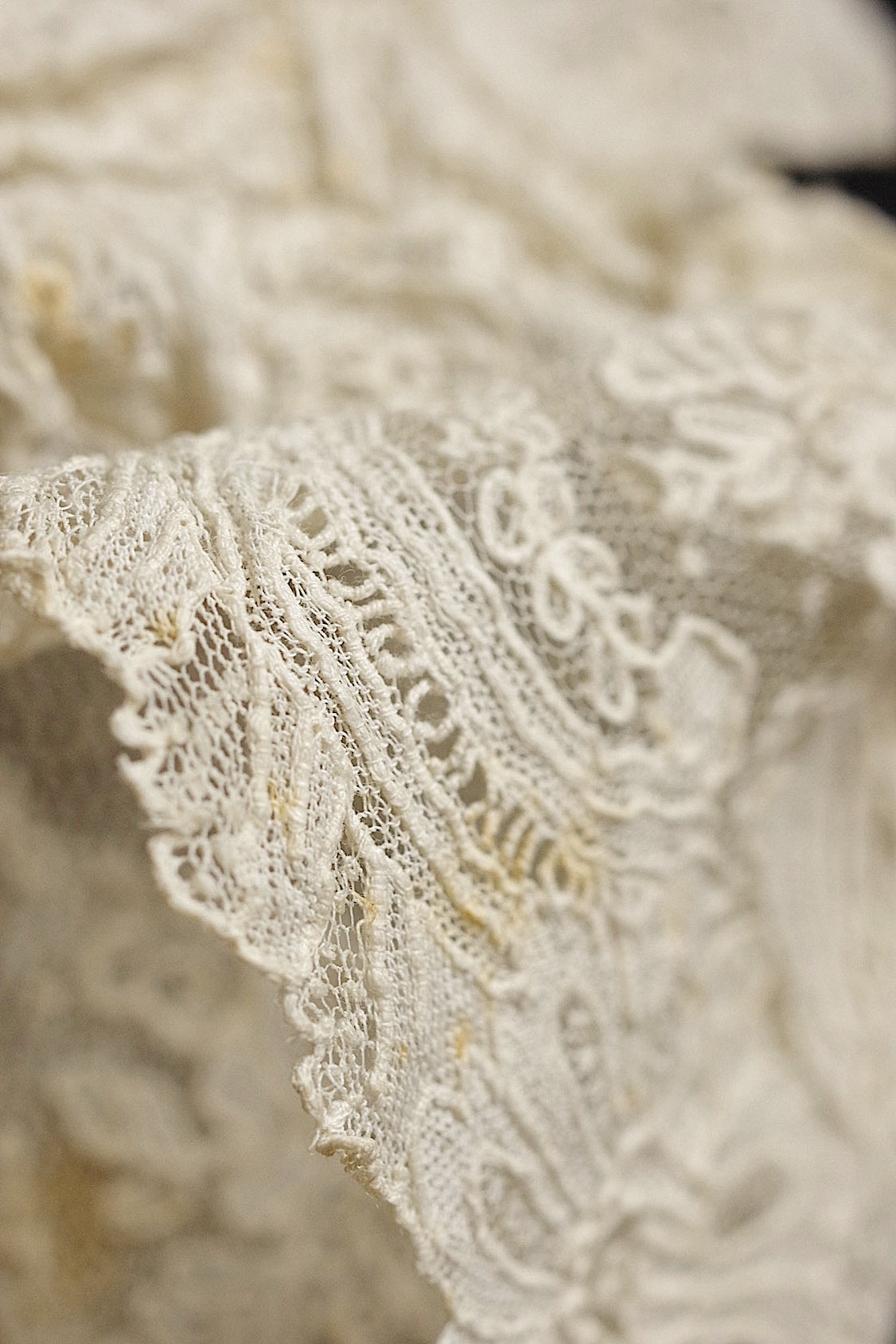 アンティークレース dentelle antique ブリュクセルレース ハギレ .FR a l'epoque