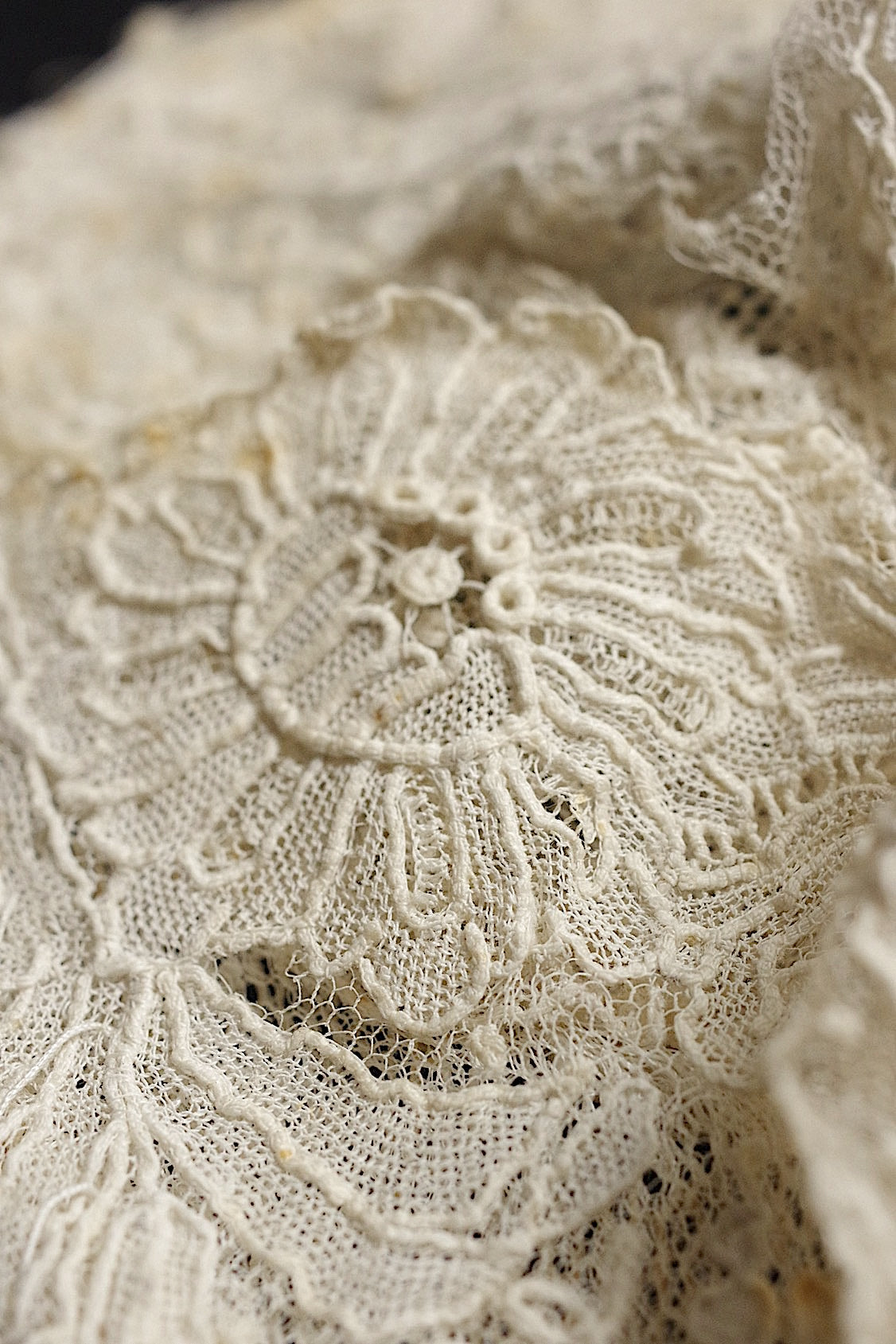 アンティークレース dentelle antique ブリュクセルレース ハギレ .FR a l'epoque