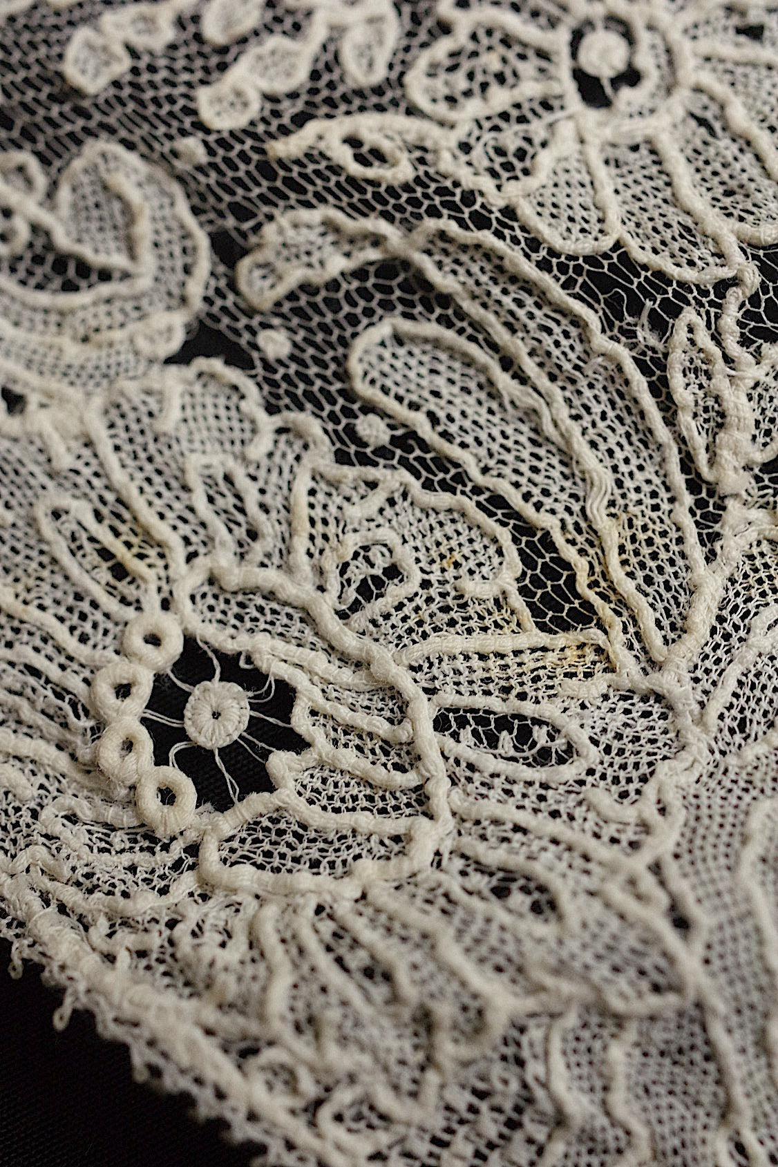 アンティークレース dentelle antique ブリュクセルレース ハギレ .FR a l'epoque