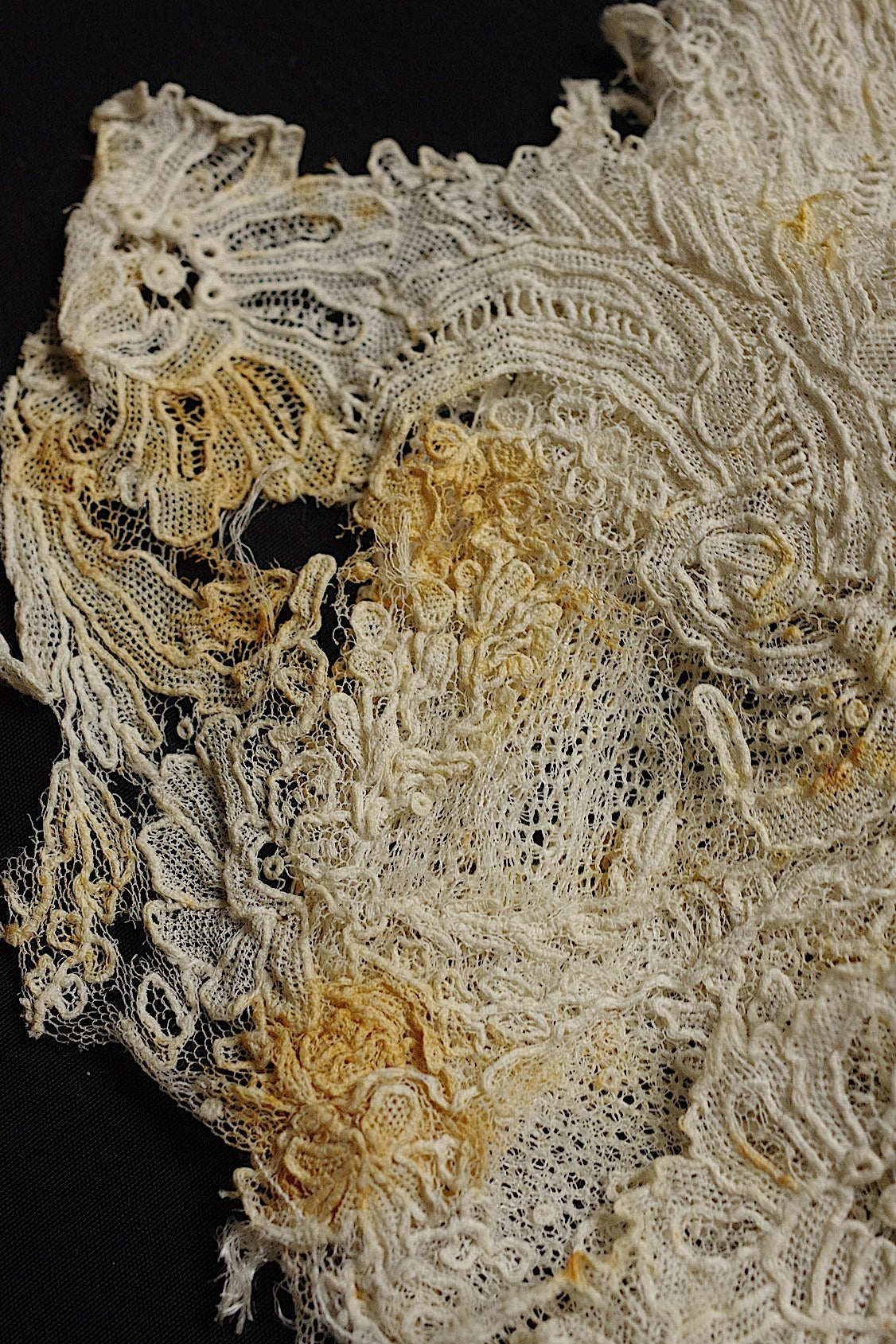 アンティークレース dentelle antique ブリュクセルレース ハギレ .FR a l'epoque