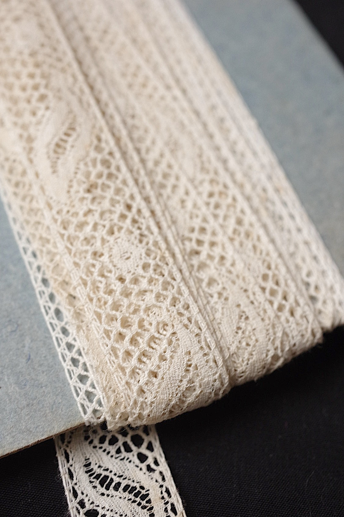 アンティークレース dentelle antique 466cm 180cm .FR a l'epoque