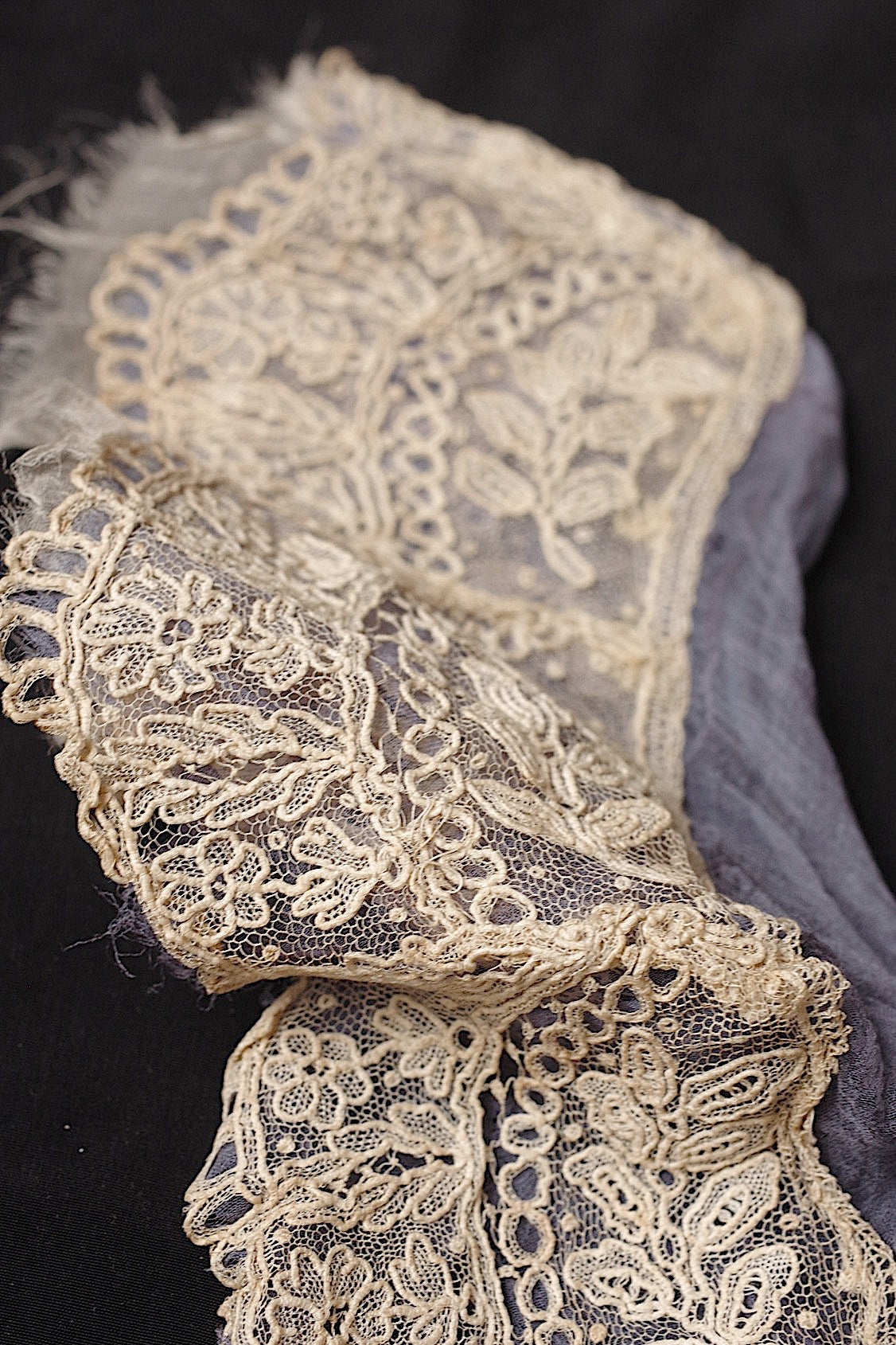 アンティークレース dentelle antique ハギレ .FR a l'epoque