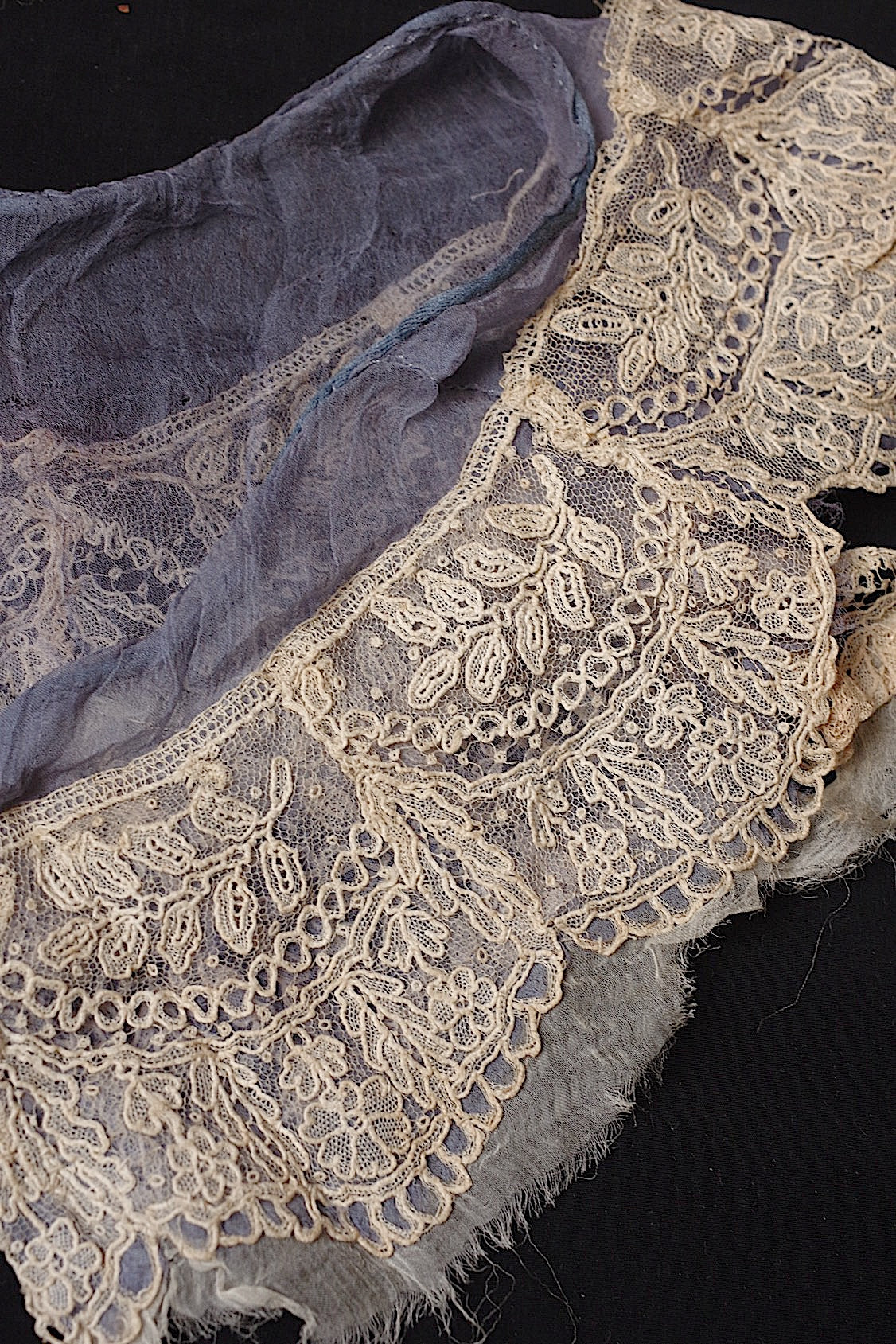 アンティークレース dentelle antique ハギレ .FR a l'epoque