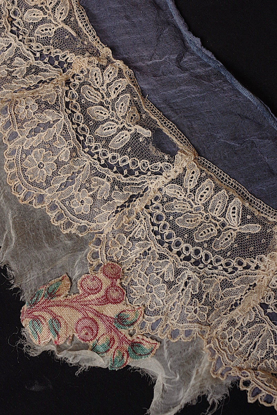 アンティークレース dentelle antique ハギレ .FR a l'epoque