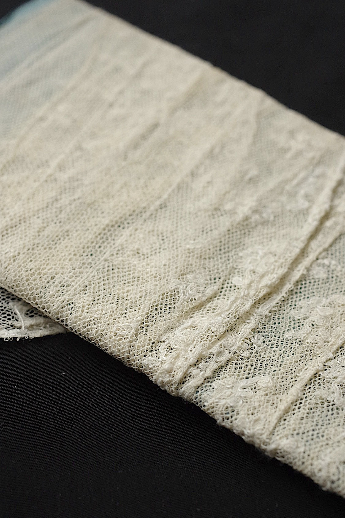 アンティークレース dentelle antique 288cm .FR a l'epoque