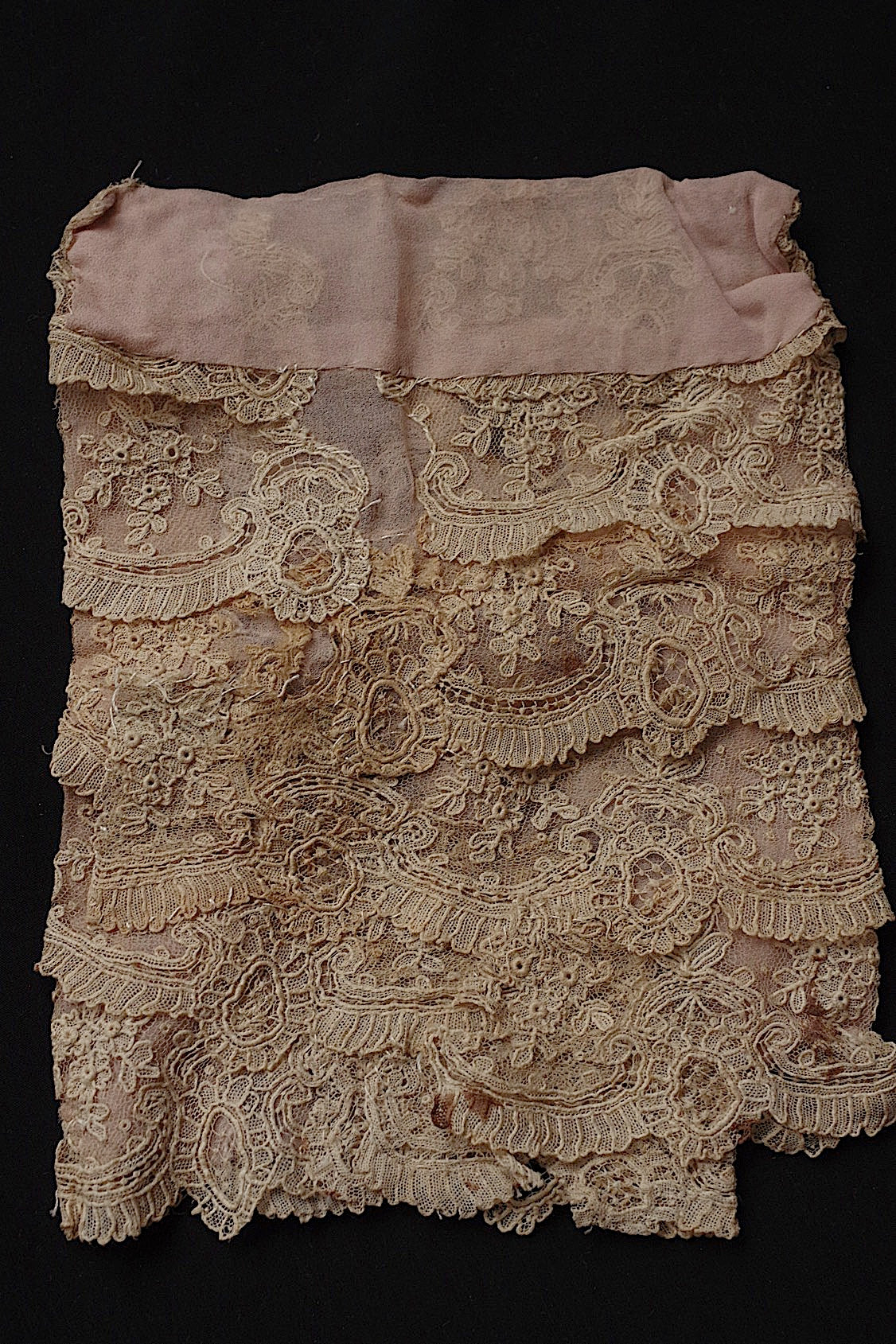 アンティークレース dentelle antique ブリュクセル 素材用 .FR a l'epoque