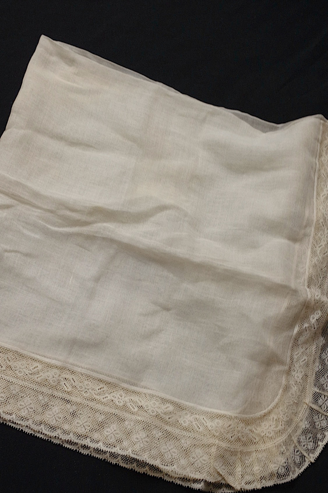 アンティークレース dentelle antique 刺繍 素材用 .FR a l'epoque