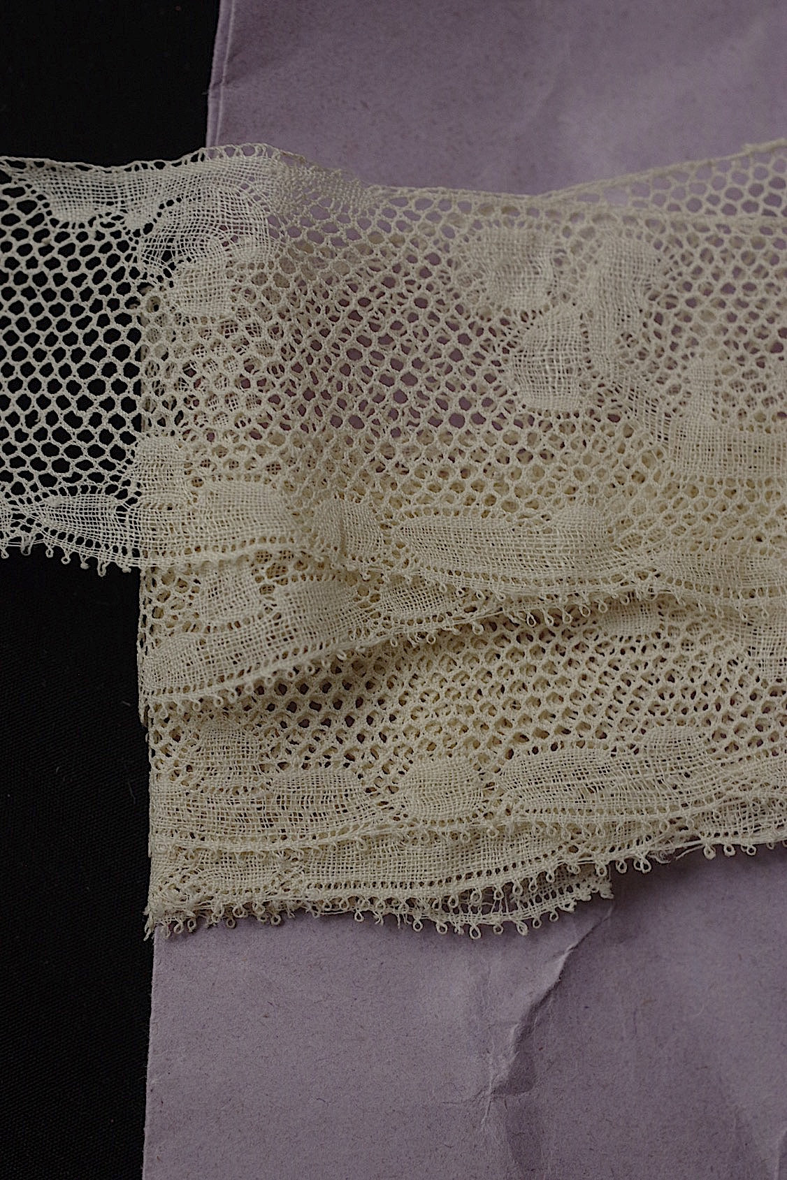 アンティークレース dentelle antique 18cm240cm .FR a l'epoque