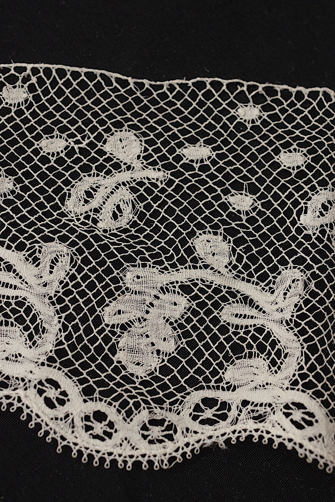 アンティークレース dentelle antique 270cm 220cm .FR a l'epoque