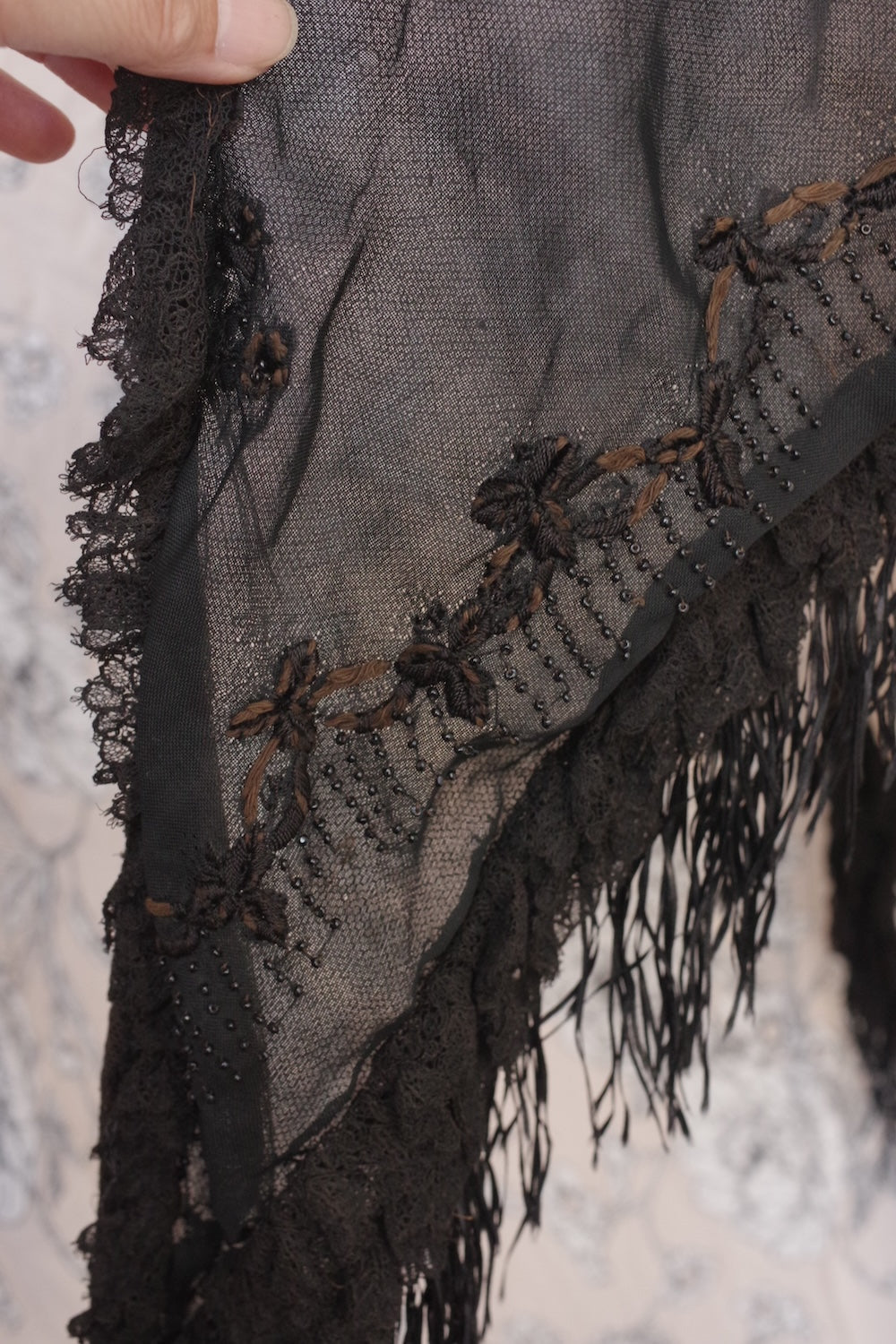 アンティークショール châle antique  .FR a l'epoque