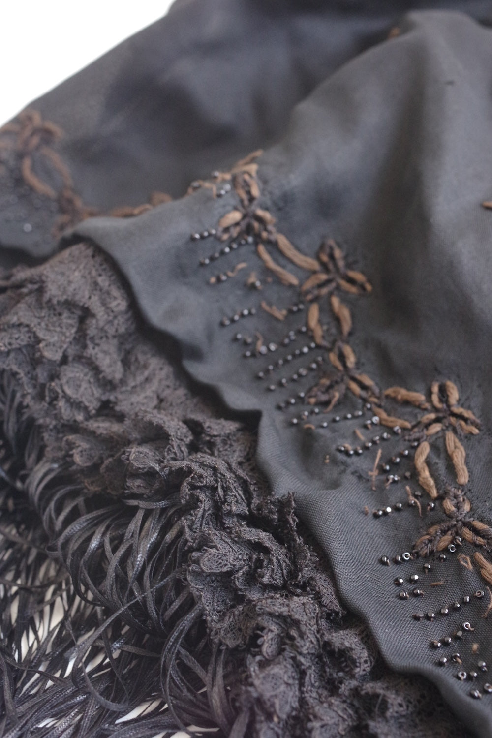 アンティークショール châle antique  .FR a l'epoque