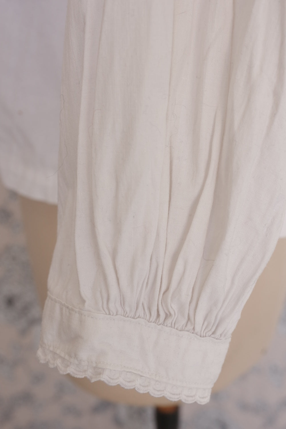 アンティークブラウス vêtement antique blouse .FR a l'epoque