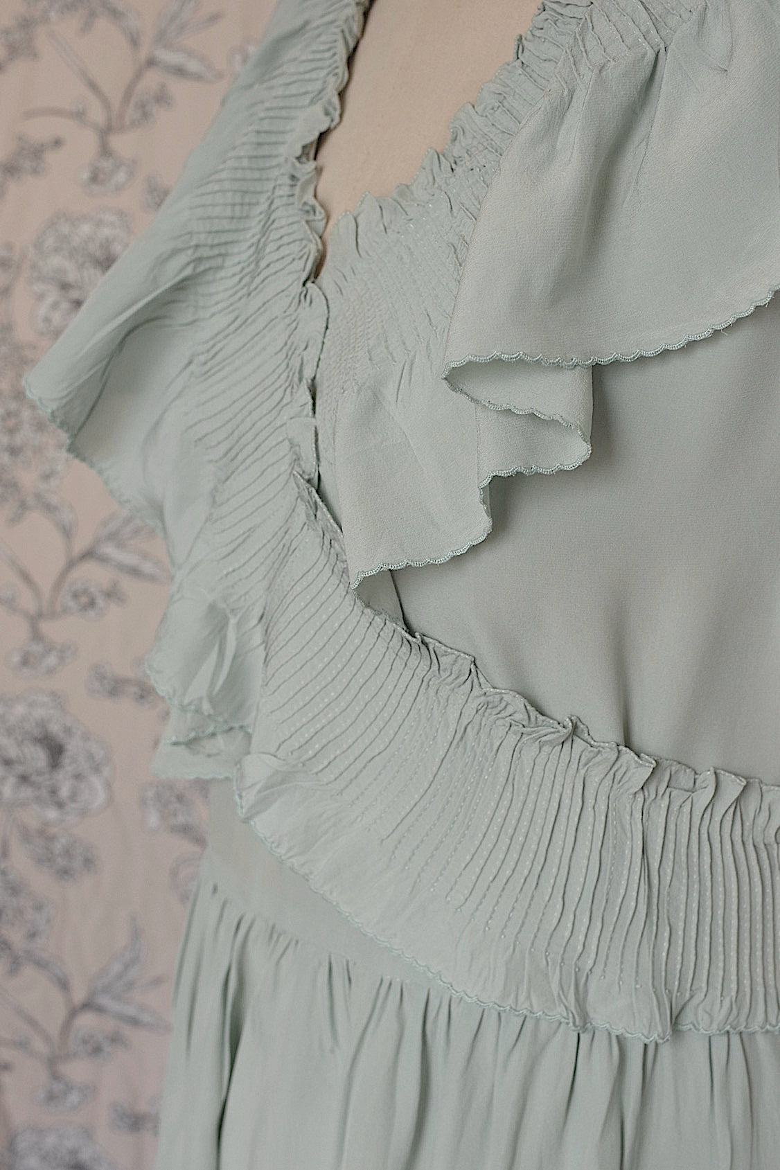 アンティークワンピース vêtement antique  .FR a l'epoque