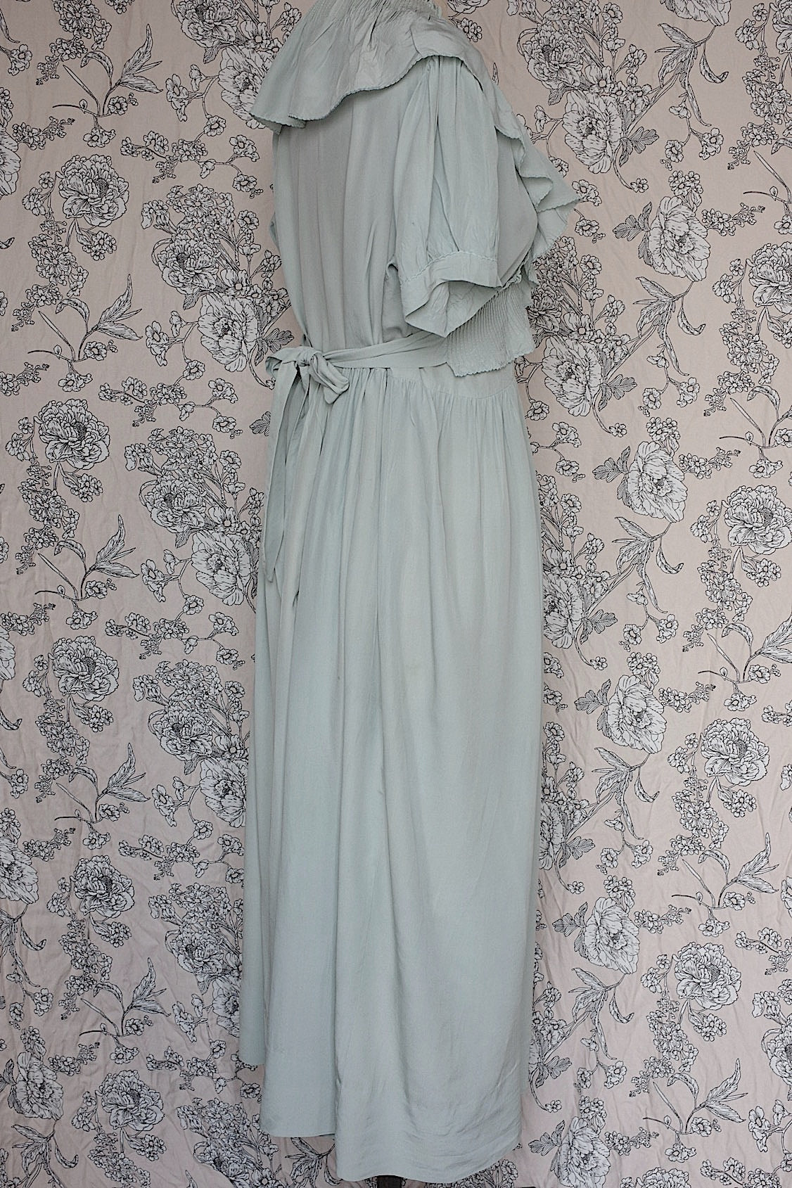 アンティークワンピース vêtement antique  .FR a l'epoque