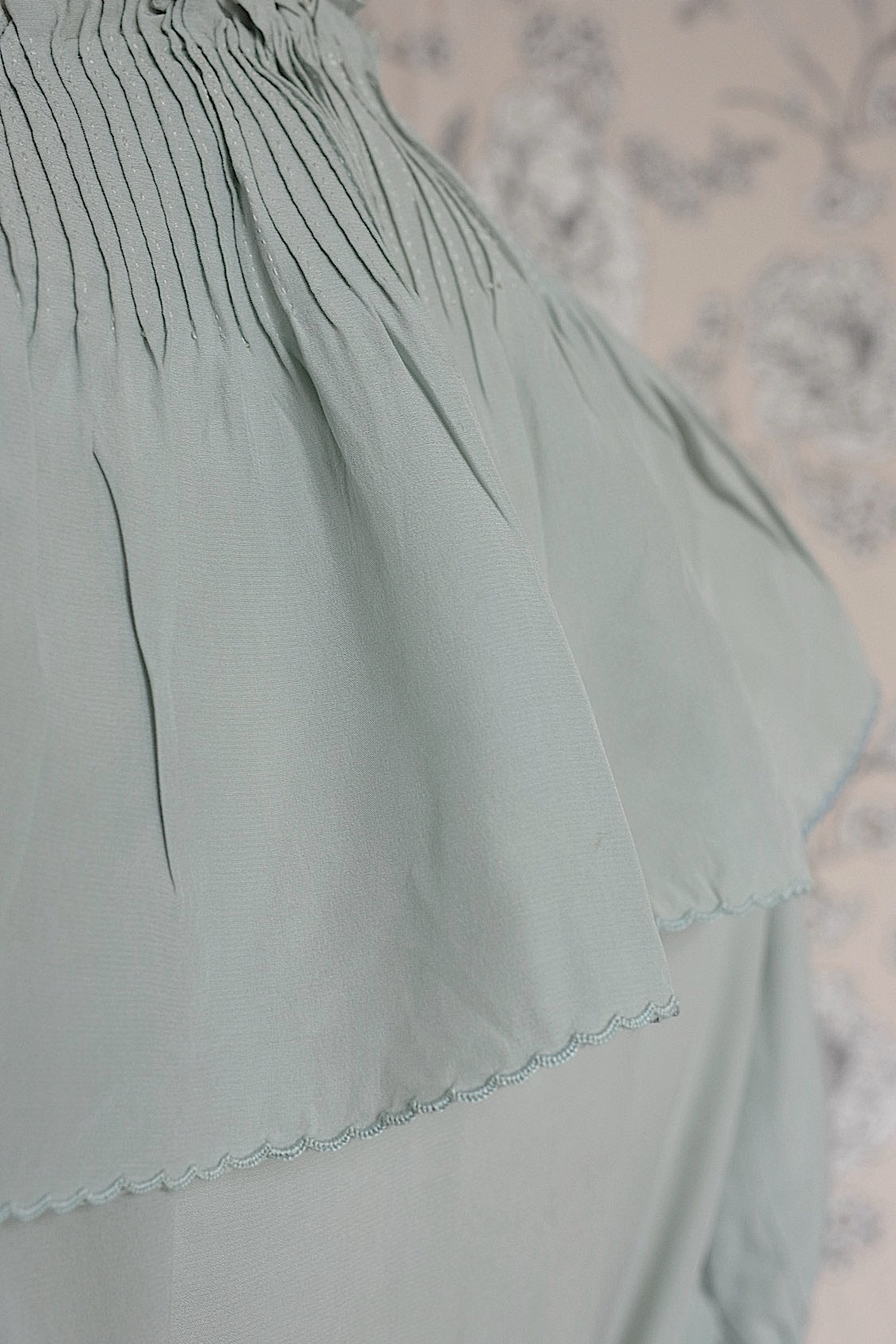 アンティークワンピース vêtement antique  .FR a l'epoque