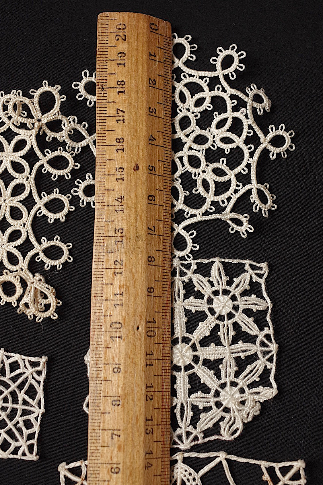 アンティークレース dentelle antique モチーフ12pieces .FR a l'epoque